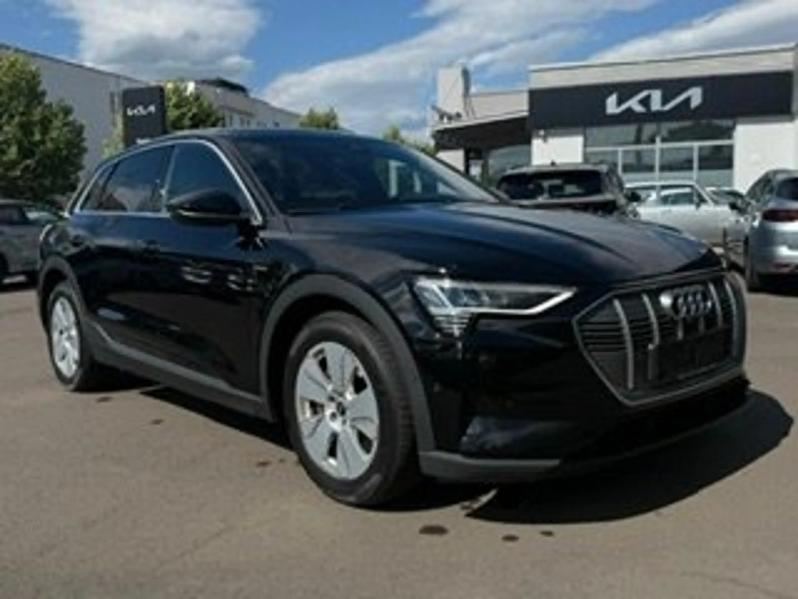 Audi e-tron 50 quattro 71kWh Business *Matrix-LED**360°*