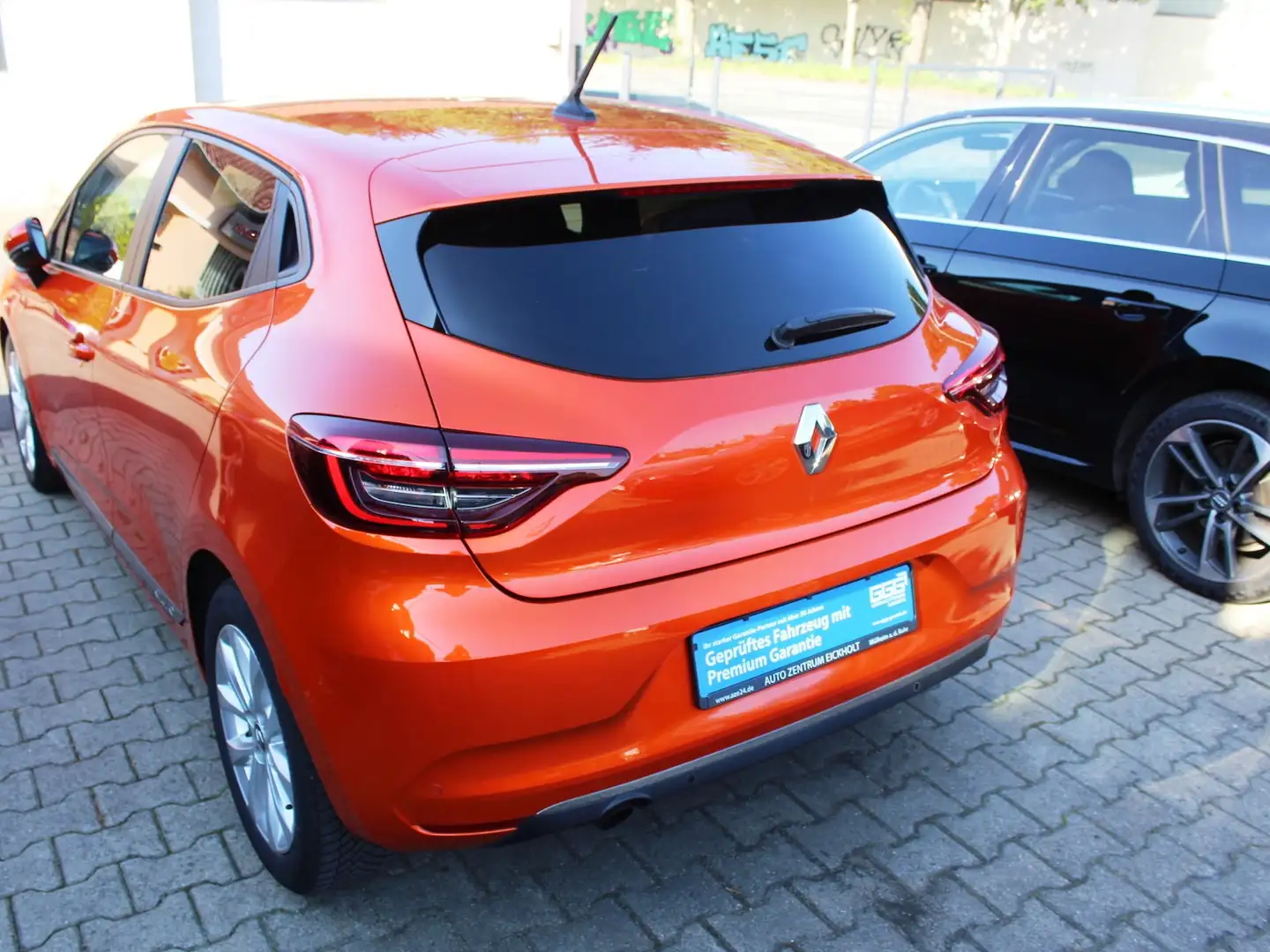 Renault Clio Business Edition Allwetter Navi Bluetooth Orange - 2