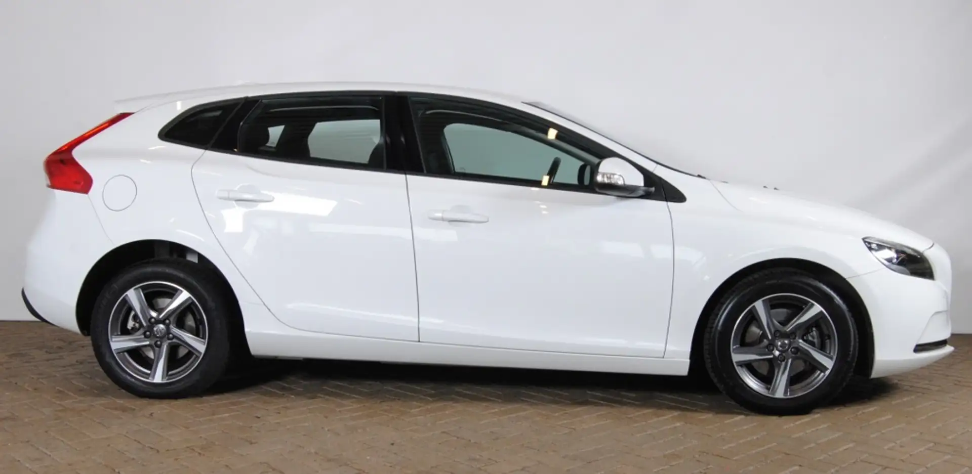 Volvo V40 || incl 6 maanden garantie! 2.0 T2 Kinetic Blanco - 2