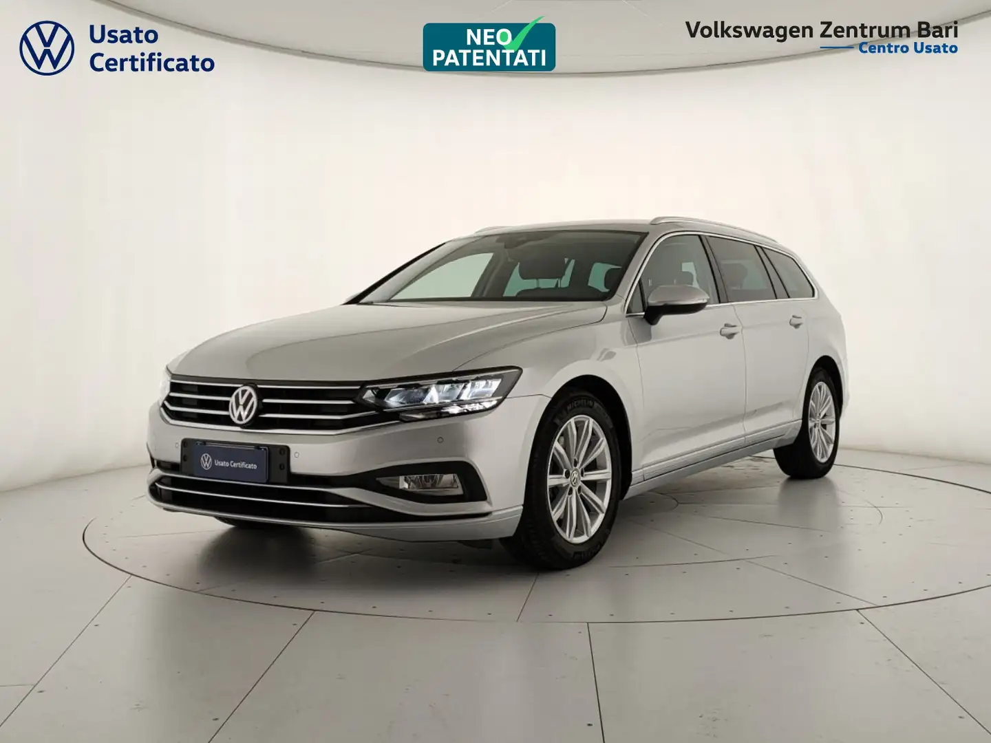 Volkswagen Passat Variant variant 1.6 tdi business 120cv dsg Grigio - 1