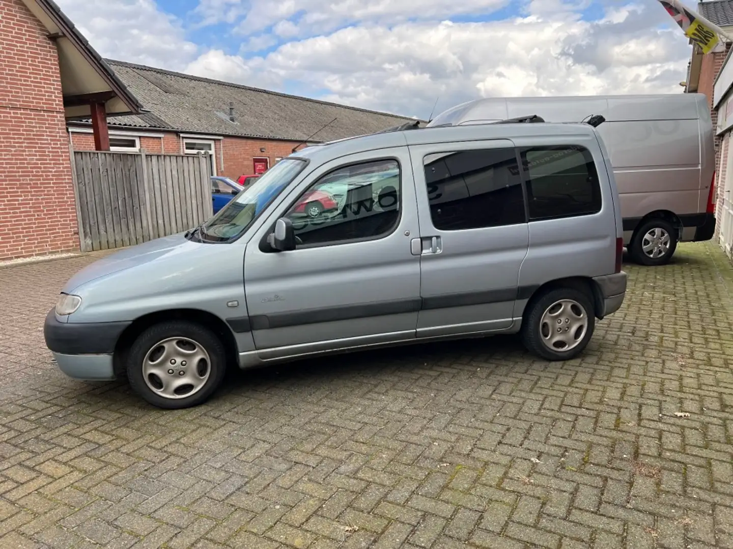 Peugeot Partner 1.6-16V VTC Combispace Zenith Youngtimer!! Grijs - 2