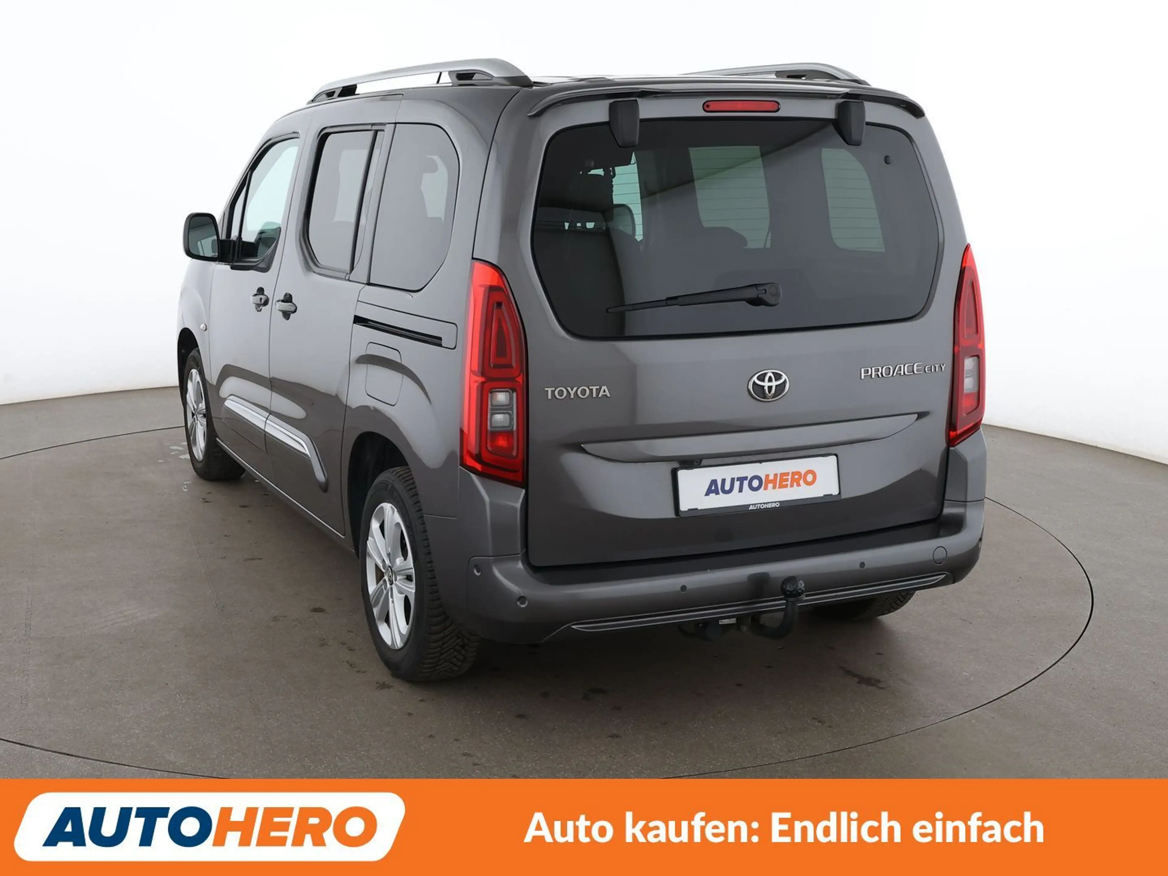 Toyota Proace City 1.2 Turbo L1 Team D Aut.*NAVI*SPUR*CAM*PDC* — photo 4
