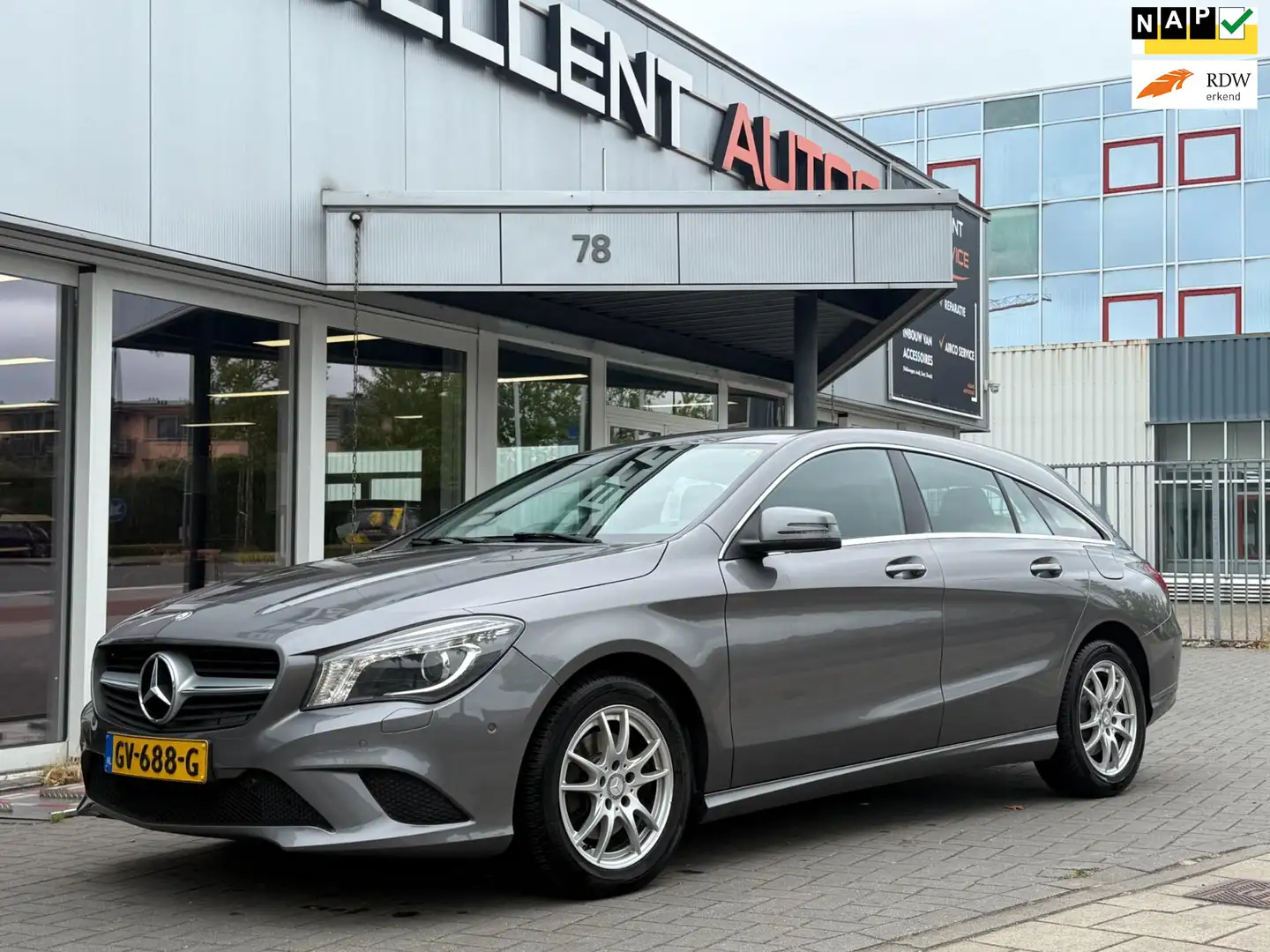 Mercedes-Benz CLA 200 Shooting Brake CDI Lease Edition Automaat Grijs - 1