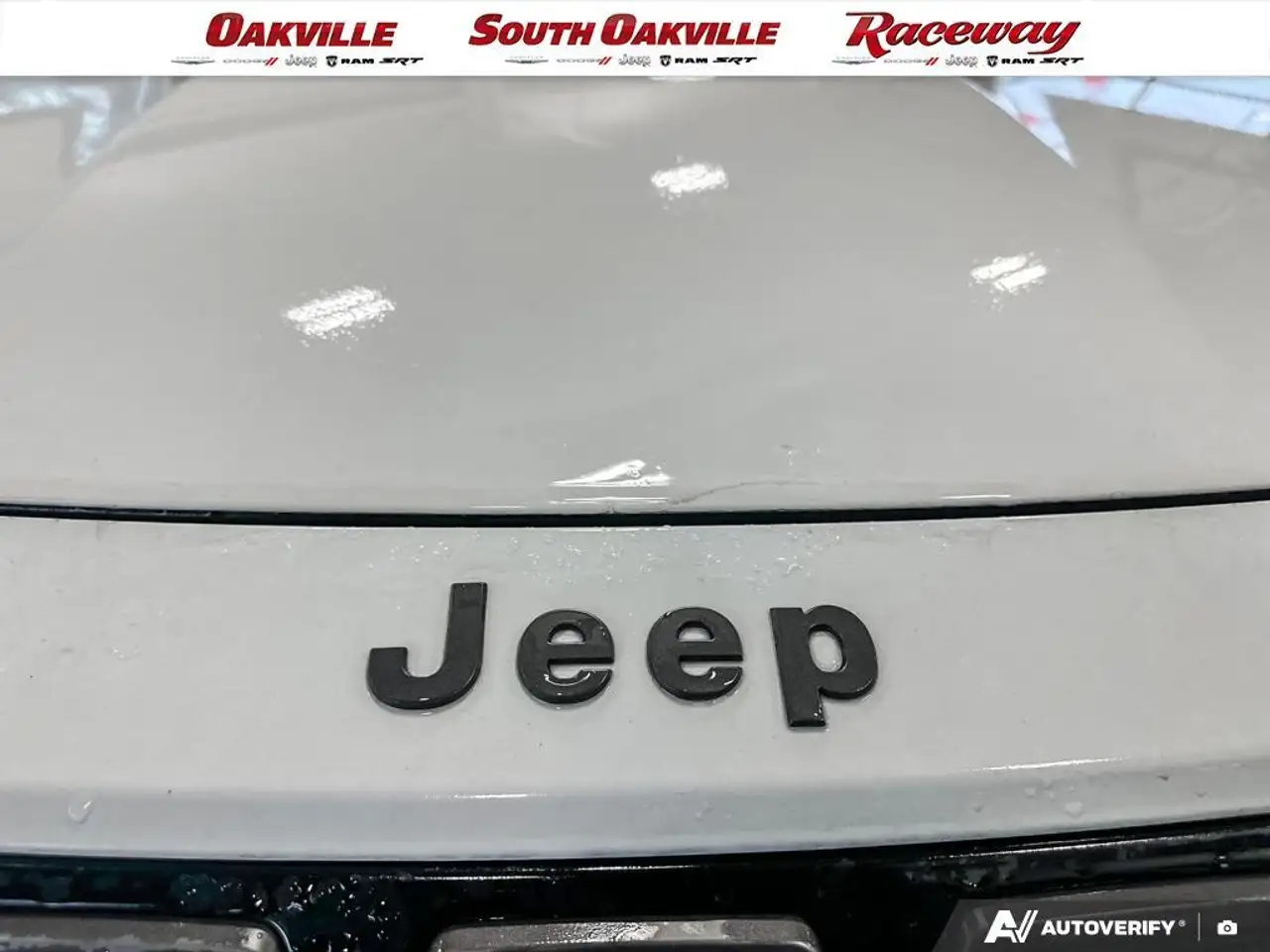 Jeep Cherokee снимка Jeep Cherokee