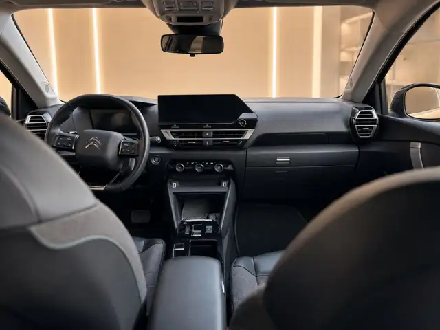 Citroen C4 view 12