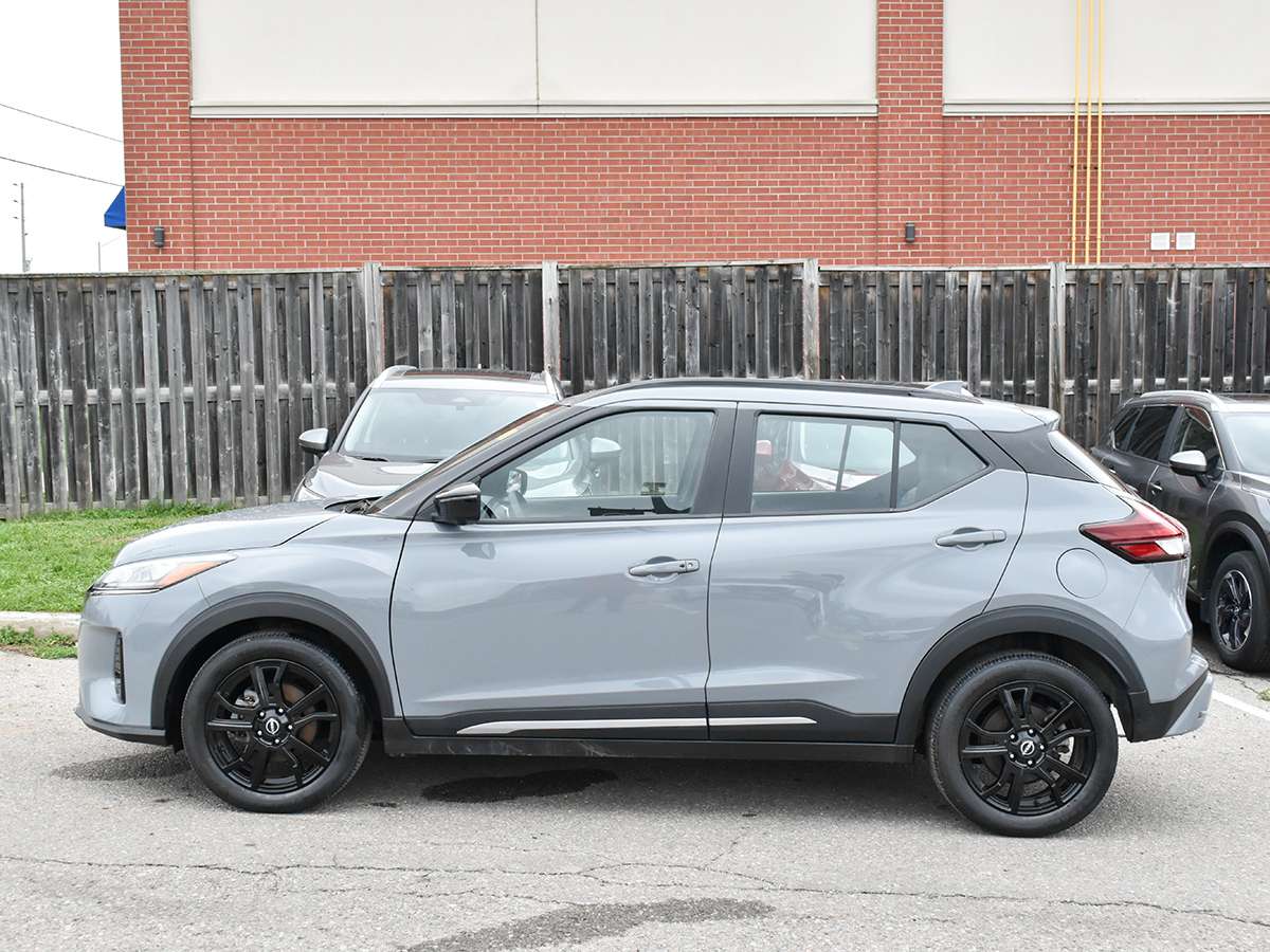 2024 Nissan Kicks SR | ONE OWNER | LOW MILEAGE | No Accident | Apple — снимка 1