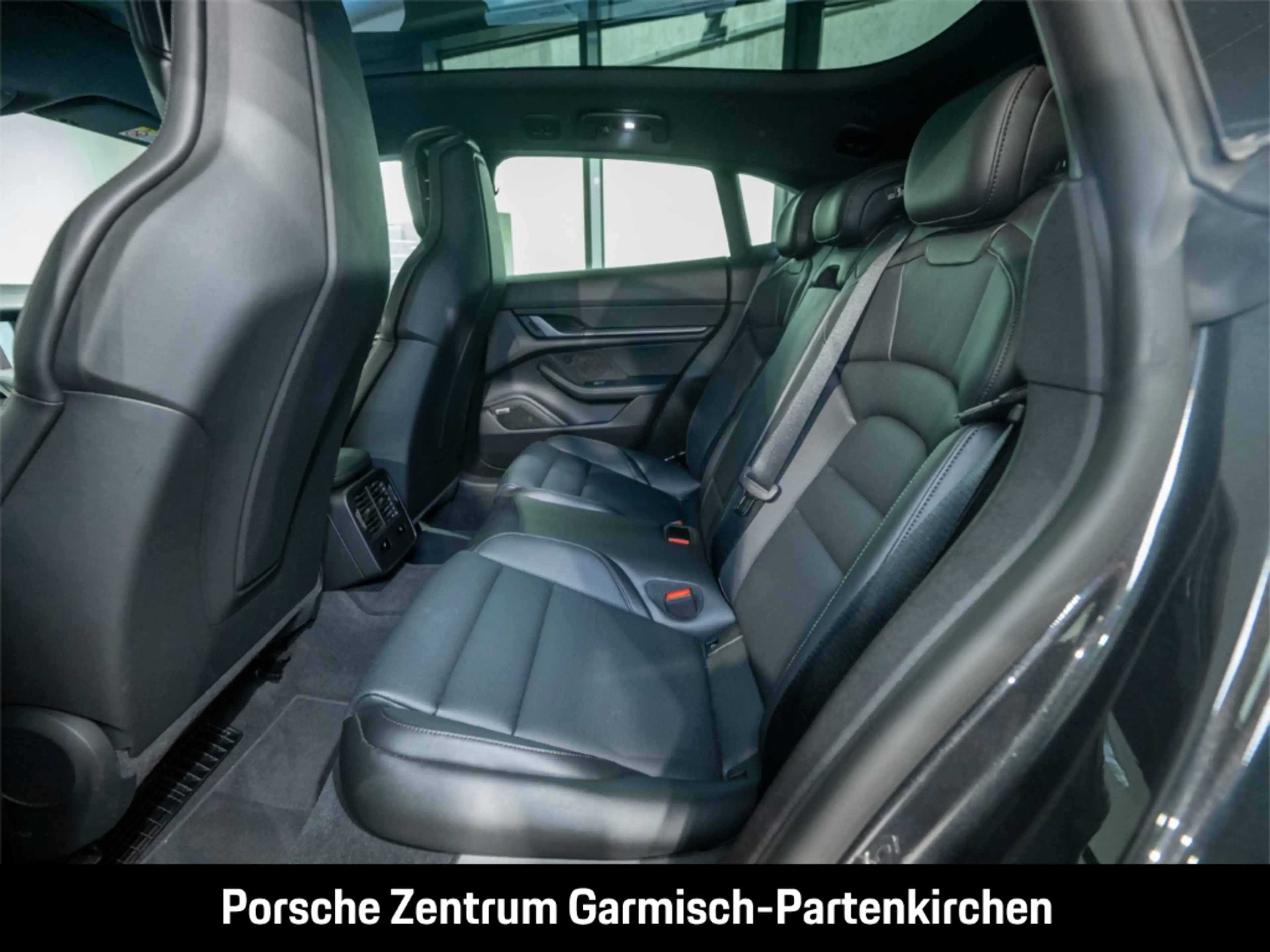 Porsche Taycan 4 Cross Turismo Bose LenkradHZG Memory — photo 11