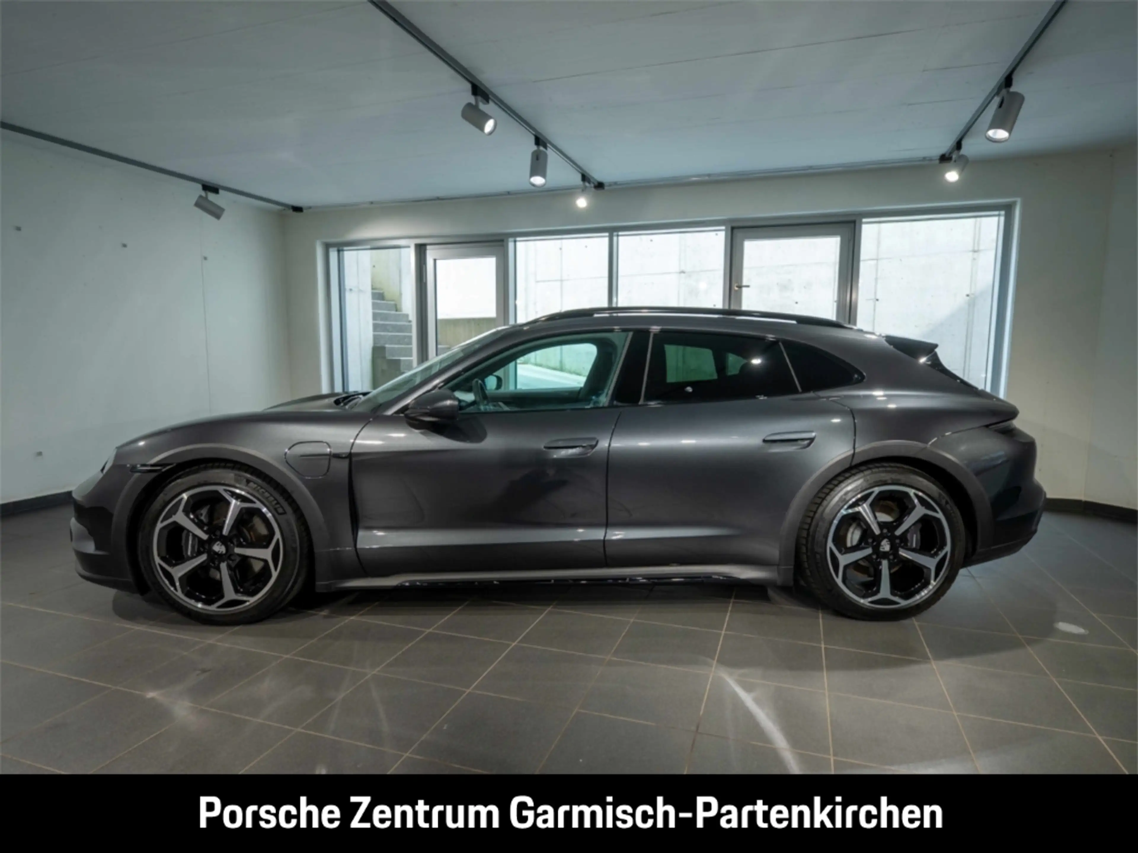 Porsche Taycan 4 Cross Turismo Bose LenkradHZG Memory — photo 2