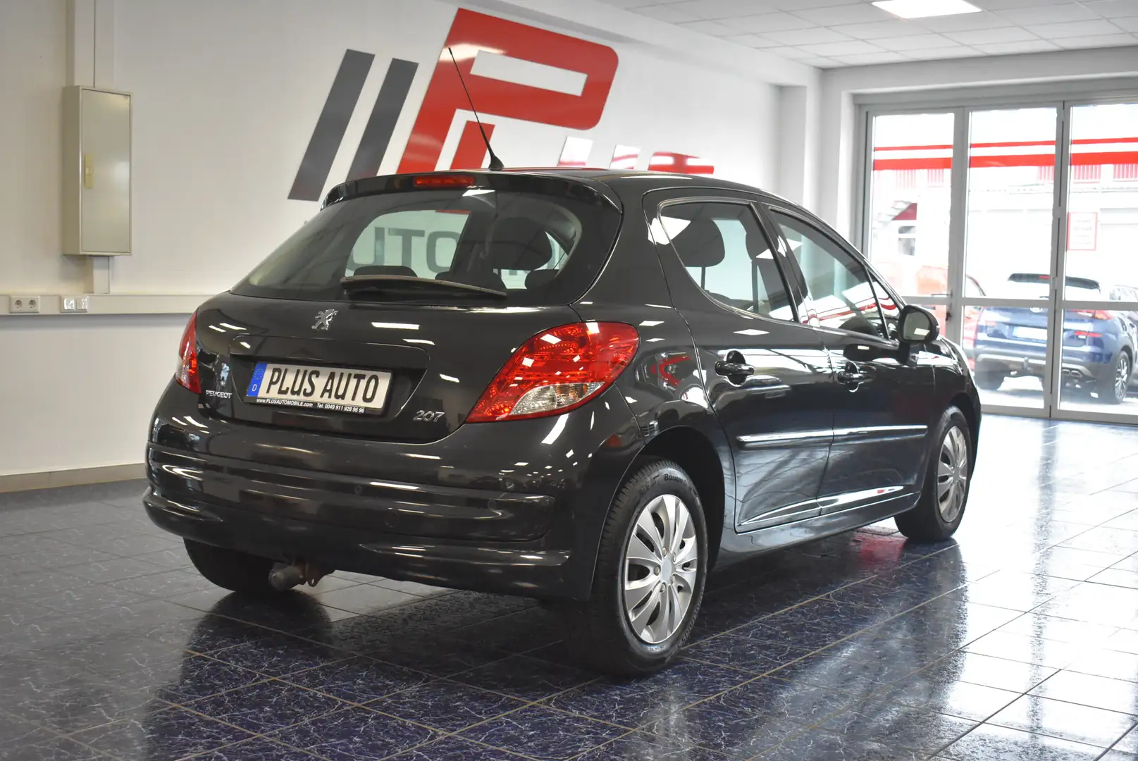 Peugeot 207 1,4 VTi Tendance Klima Tüv 08 27 AHK Schwarz - 1