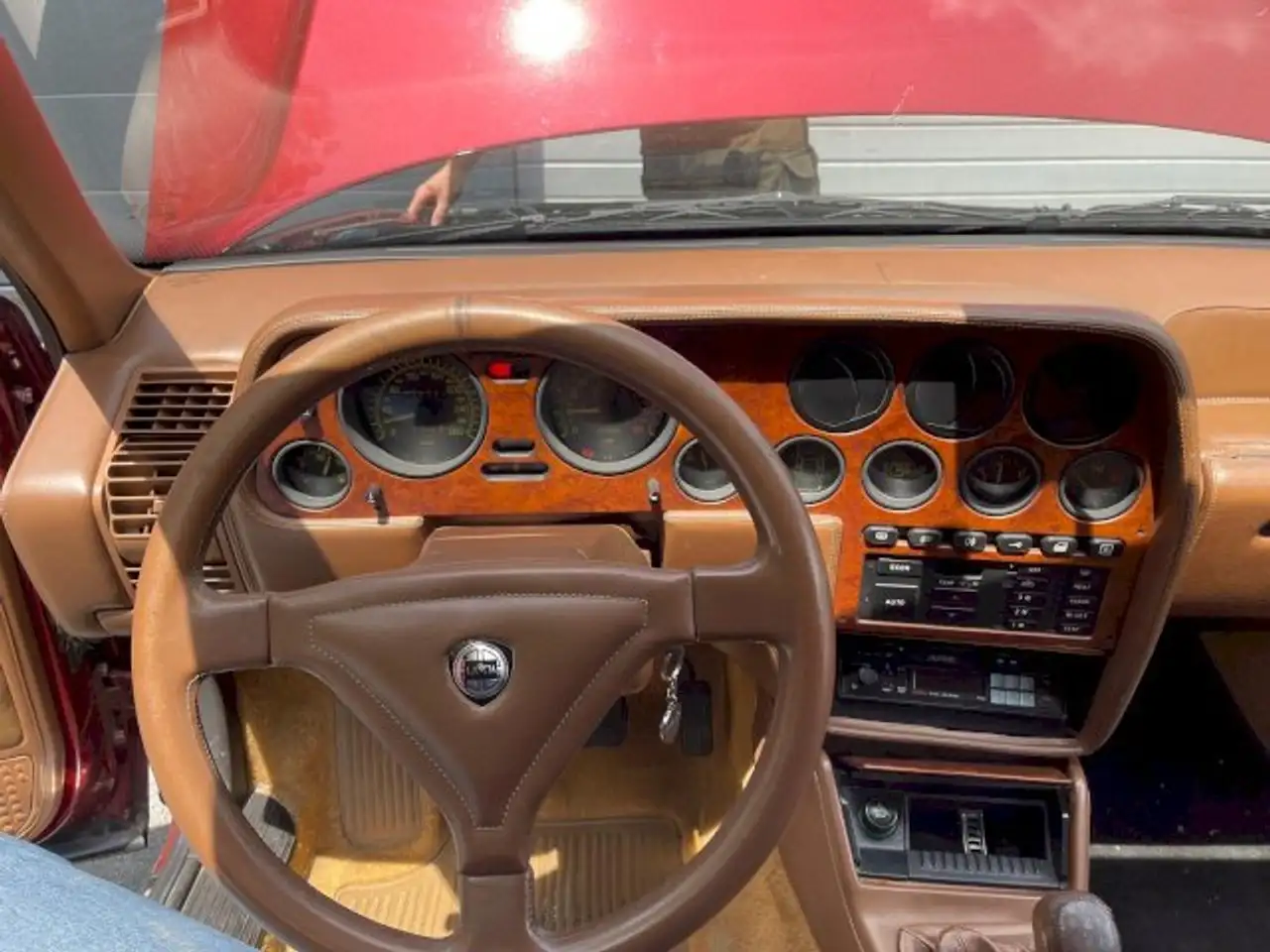 Lancia Thema 8.32, foto 9