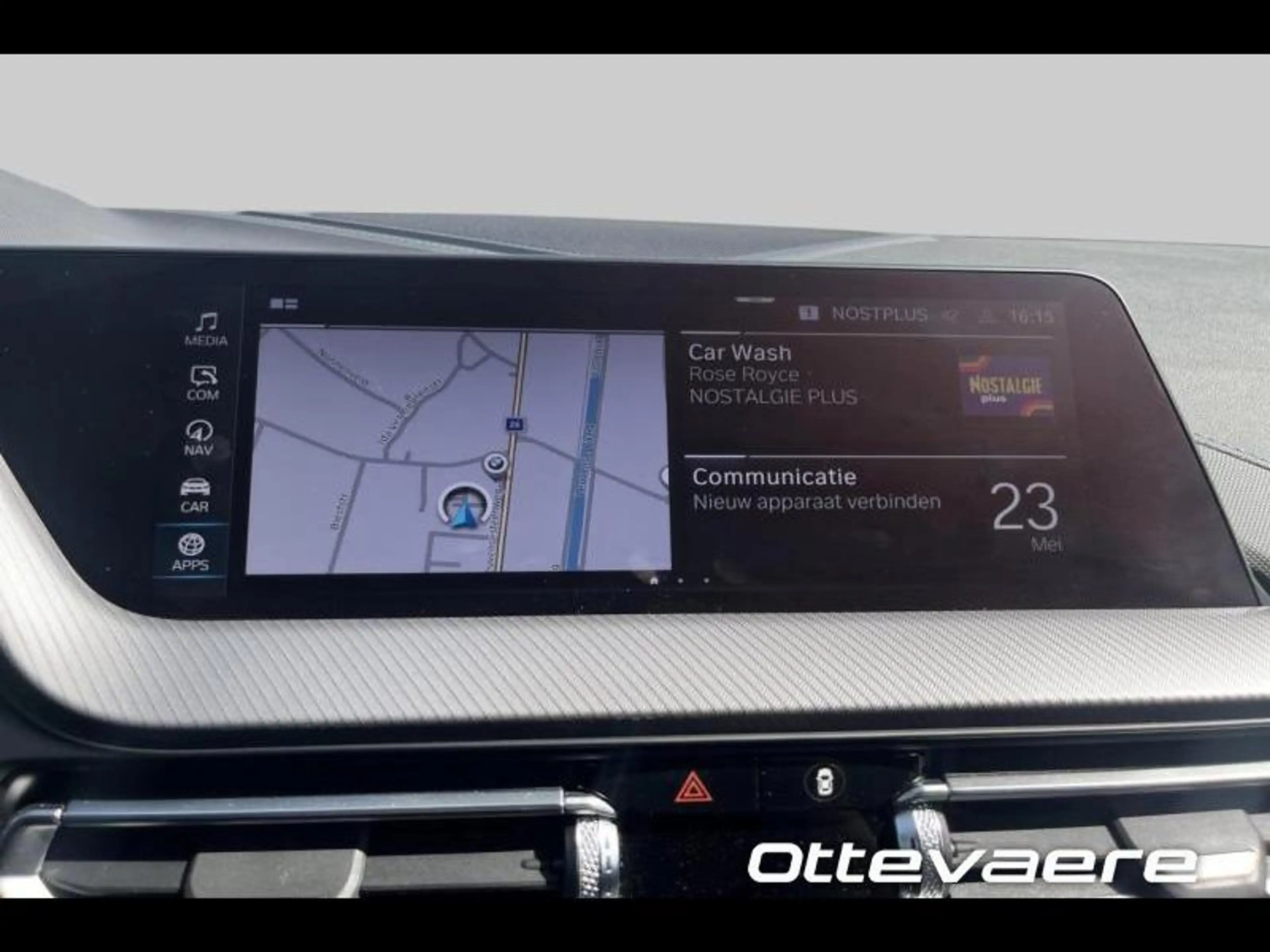 BMW 118 Hatch — photo 12