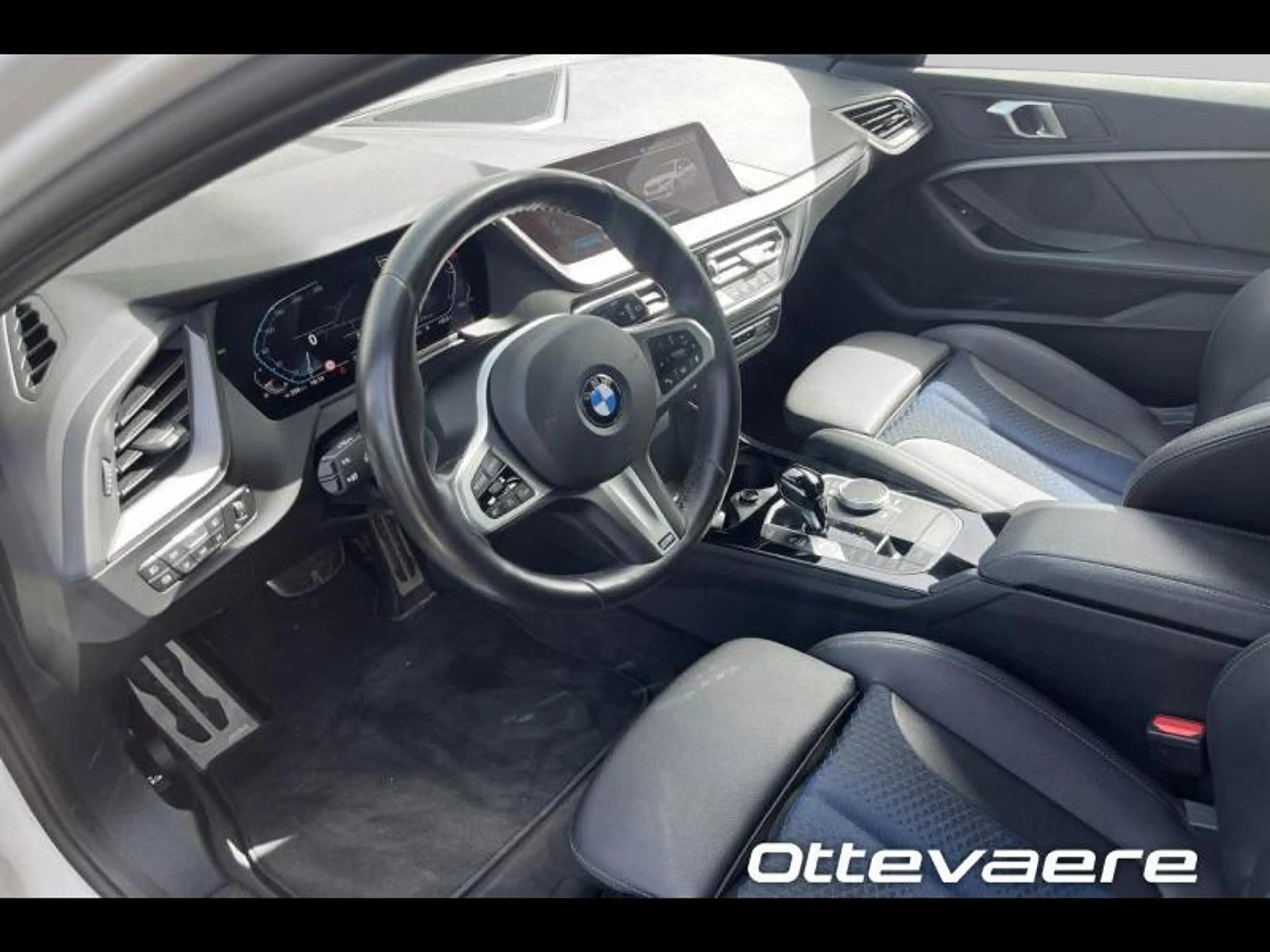 BMW 118 Hatch — photo 6
