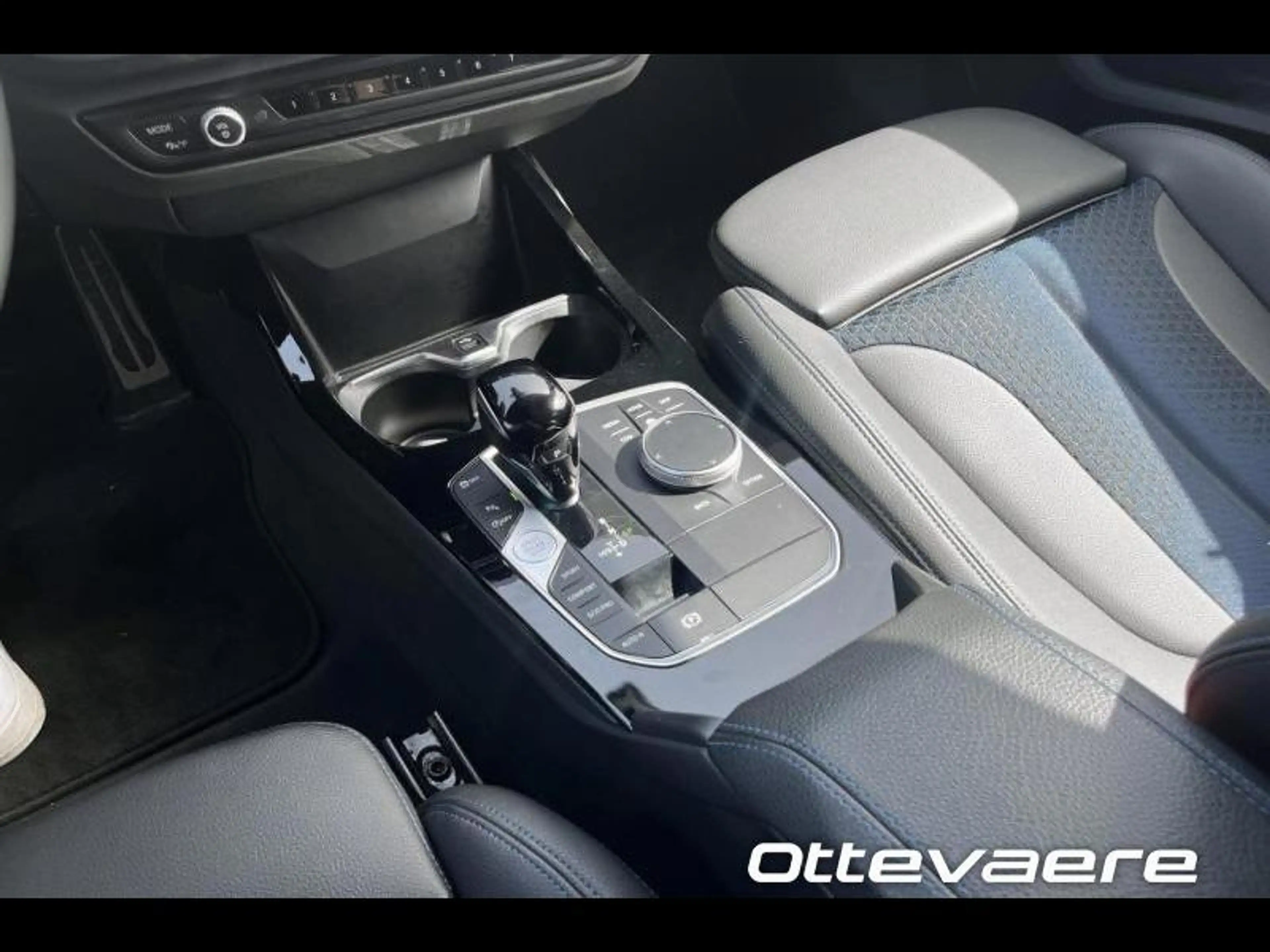 BMW 118 Hatch — photo 15