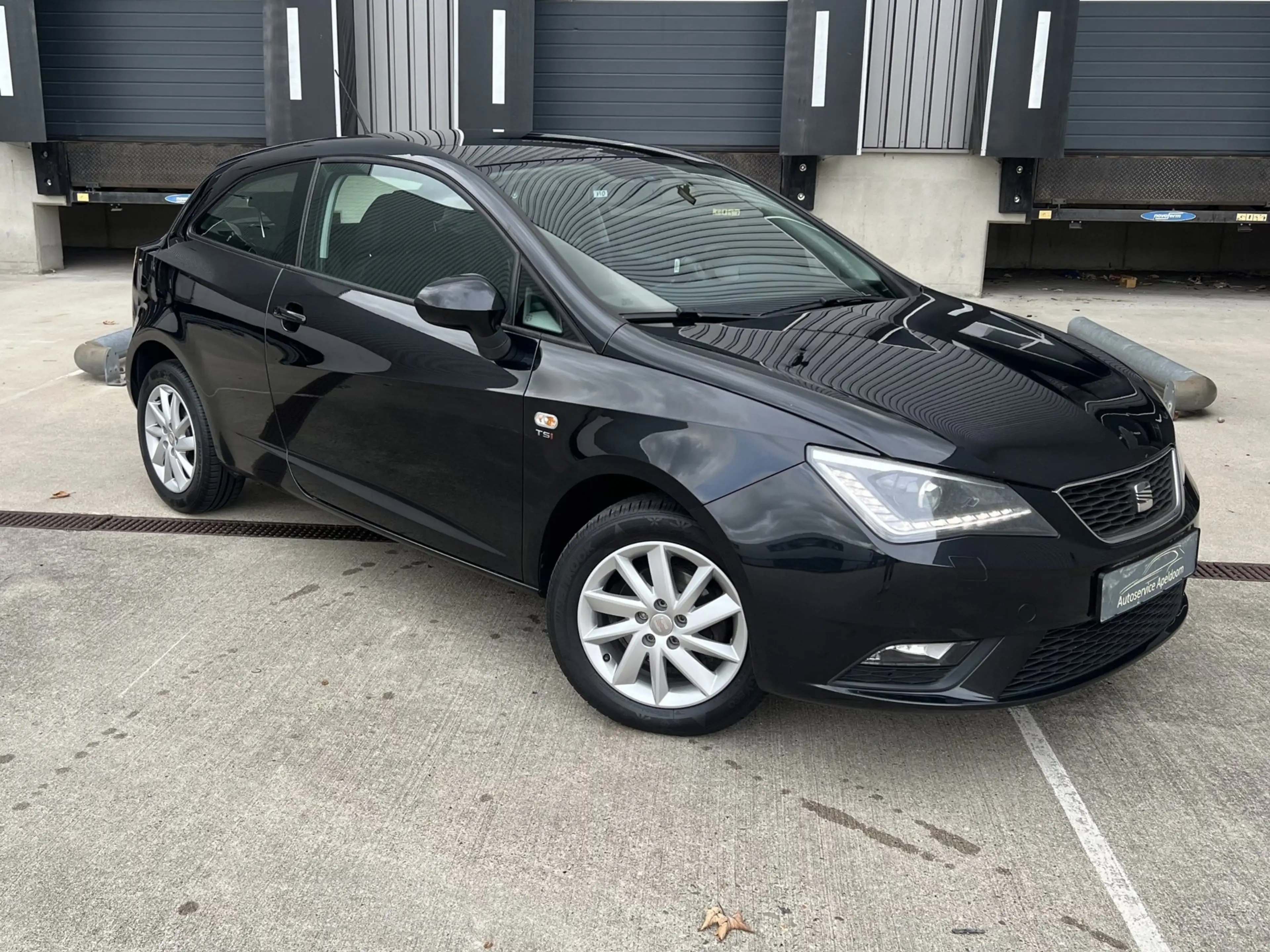 SEAT Ibiza SC 1.2 TSI FR, Xenon, Cruise control, Stoelverwarm — photo 4