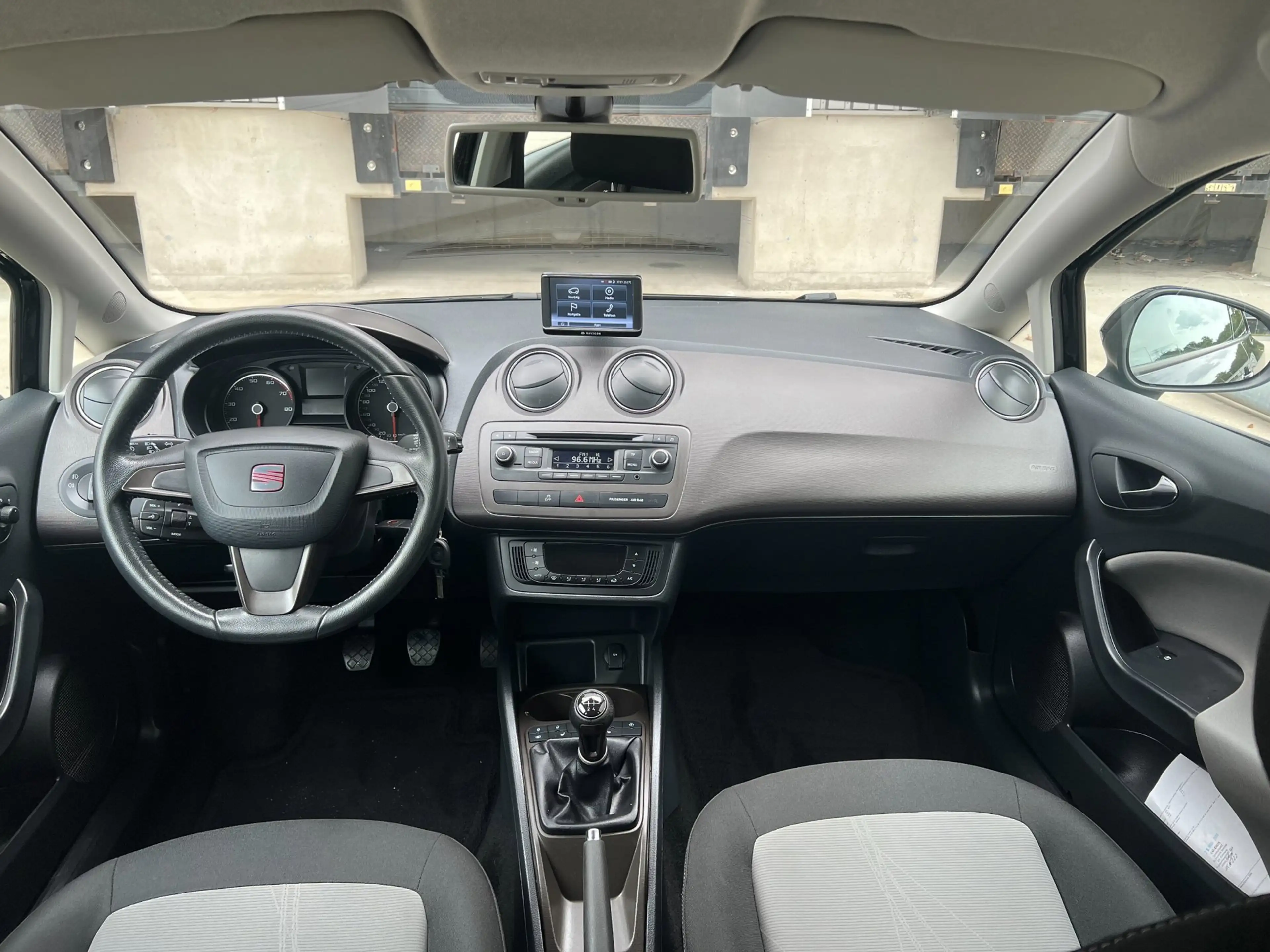 SEAT Ibiza SC 1.2 TSI FR, Xenon, Cruise control, Stoelverwarm — photo 12