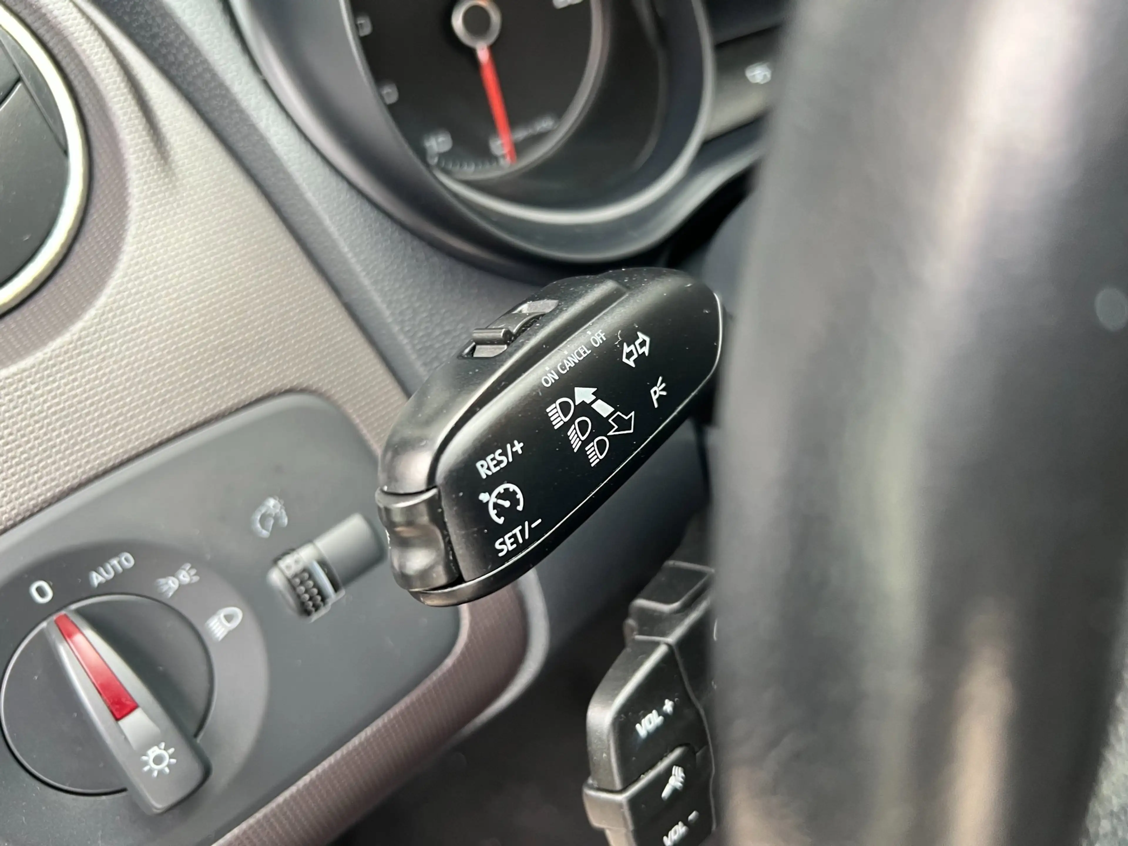 SEAT Ibiza SC 1.2 TSI FR, Xenon, Cruise control, Stoelverwarm — photo 14