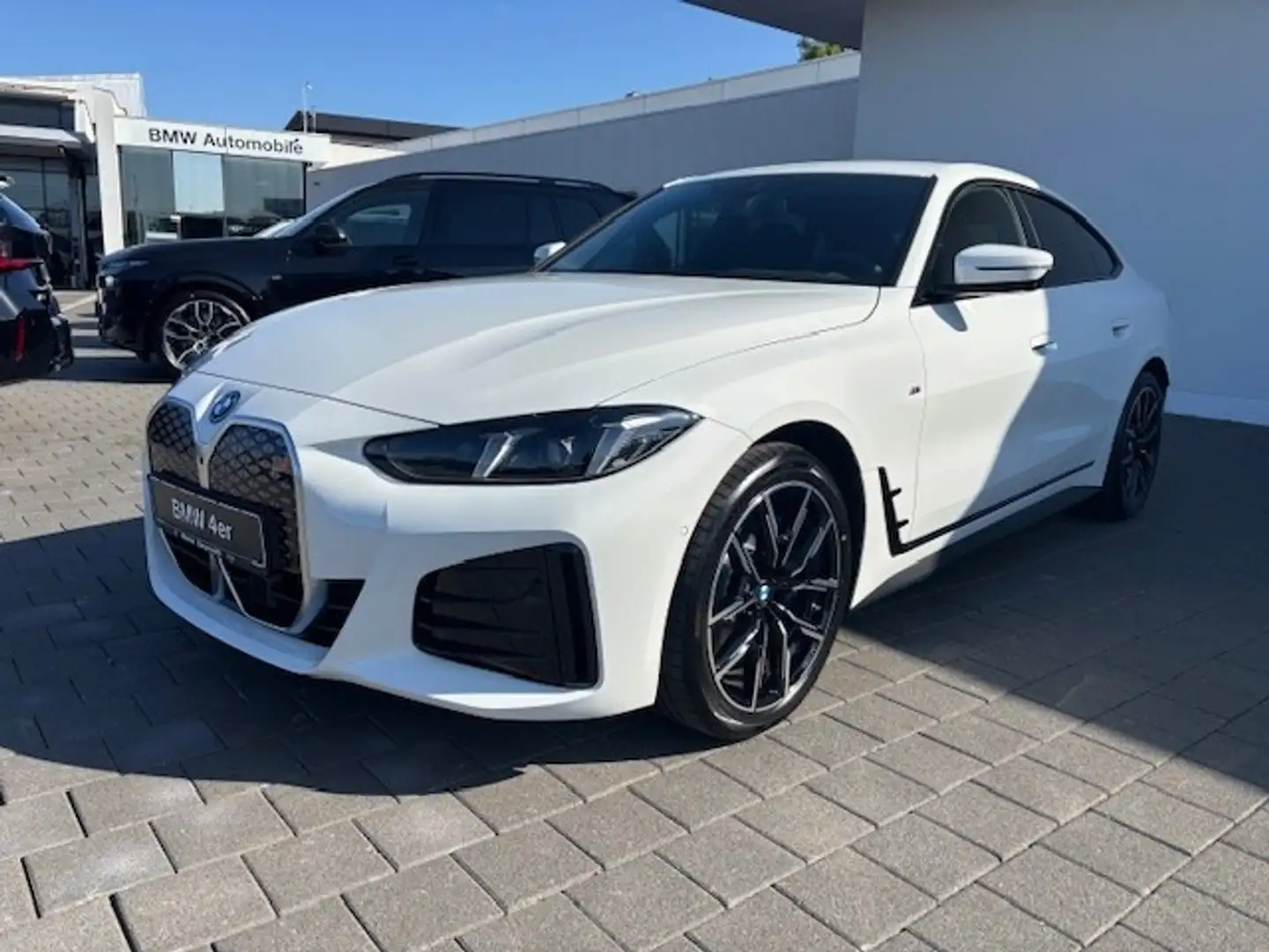 BMW i4 eDrive40 Gran Coupé M Sportpaket Weiß - 1