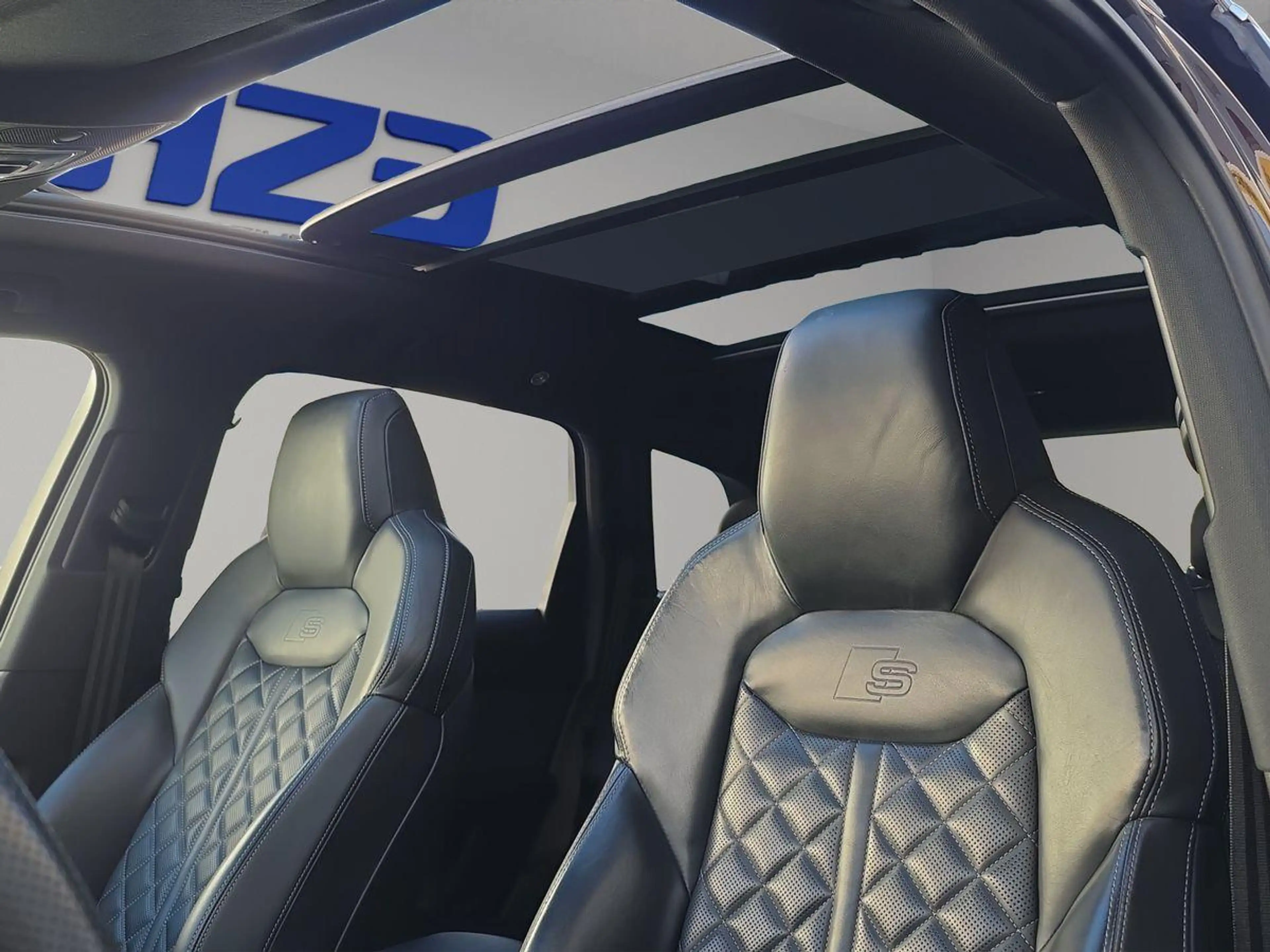 Audi Q7 50 TDI qua STDNHZ PANO AHK SITZBLF 360° LUFT H-UP — photo 9