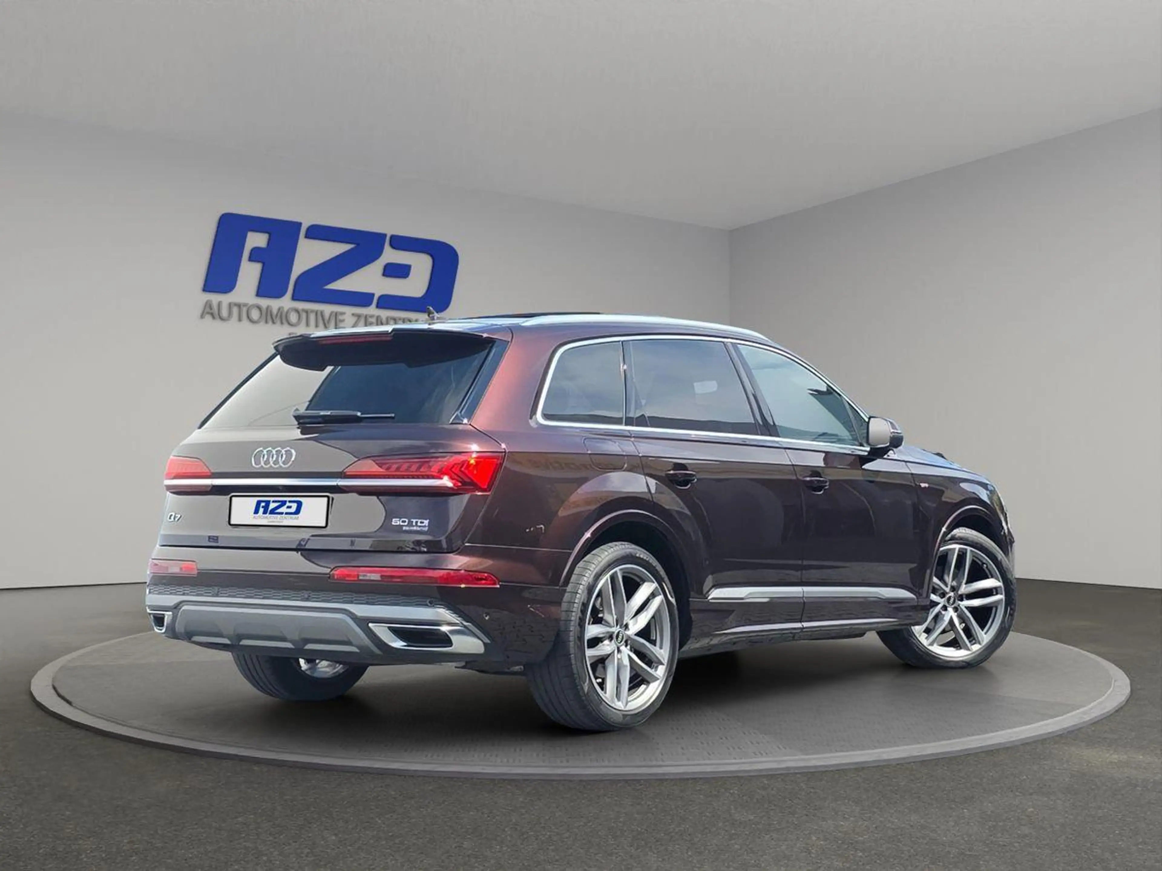 Audi Q7 50 TDI qua STDNHZ PANO AHK SITZBLF 360° LUFT H-UP — photo 5