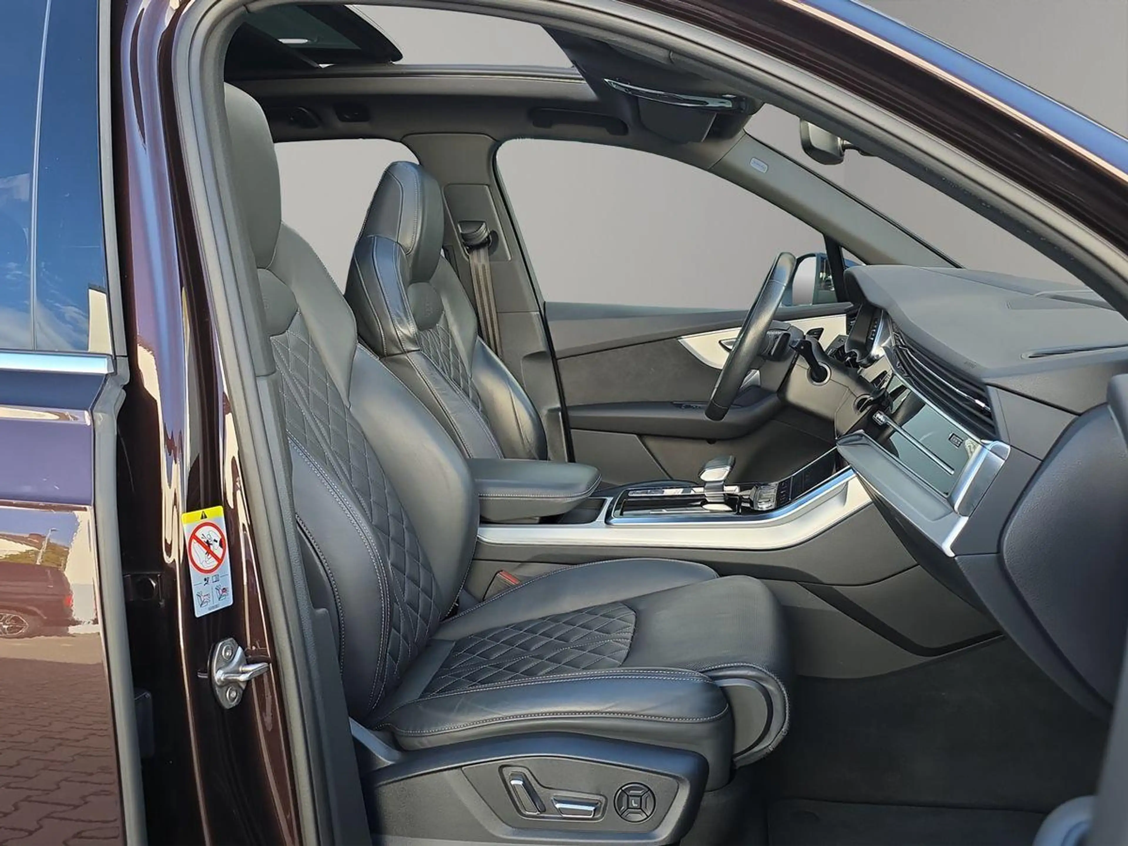 Audi Q7 50 TDI qua STDNHZ PANO AHK SITZBLF 360° LUFT H-UP — photo 10