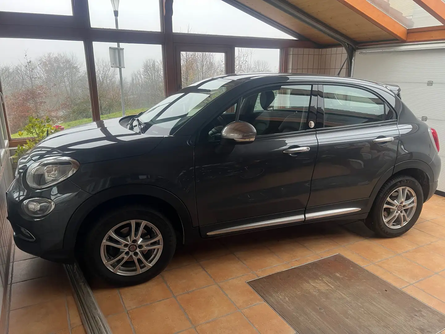 Fiat 500X 500X 1,3 Multi-Jet II 95 Urban Look Mirror Urban Look Mirror Grau - 2