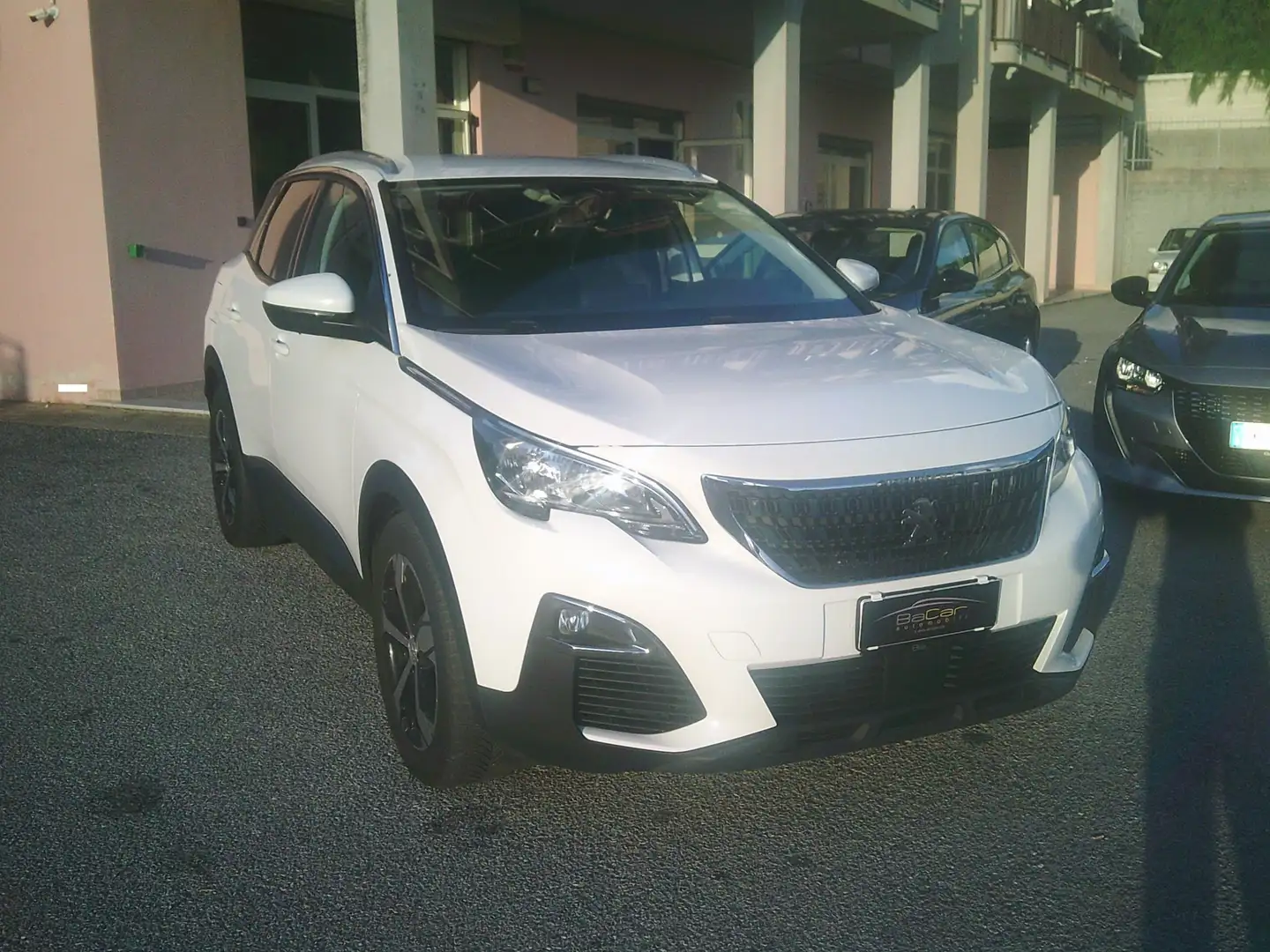 Peugeot 3008 3008 II 2016 1.5 bluehdi Active s Bianco - 1