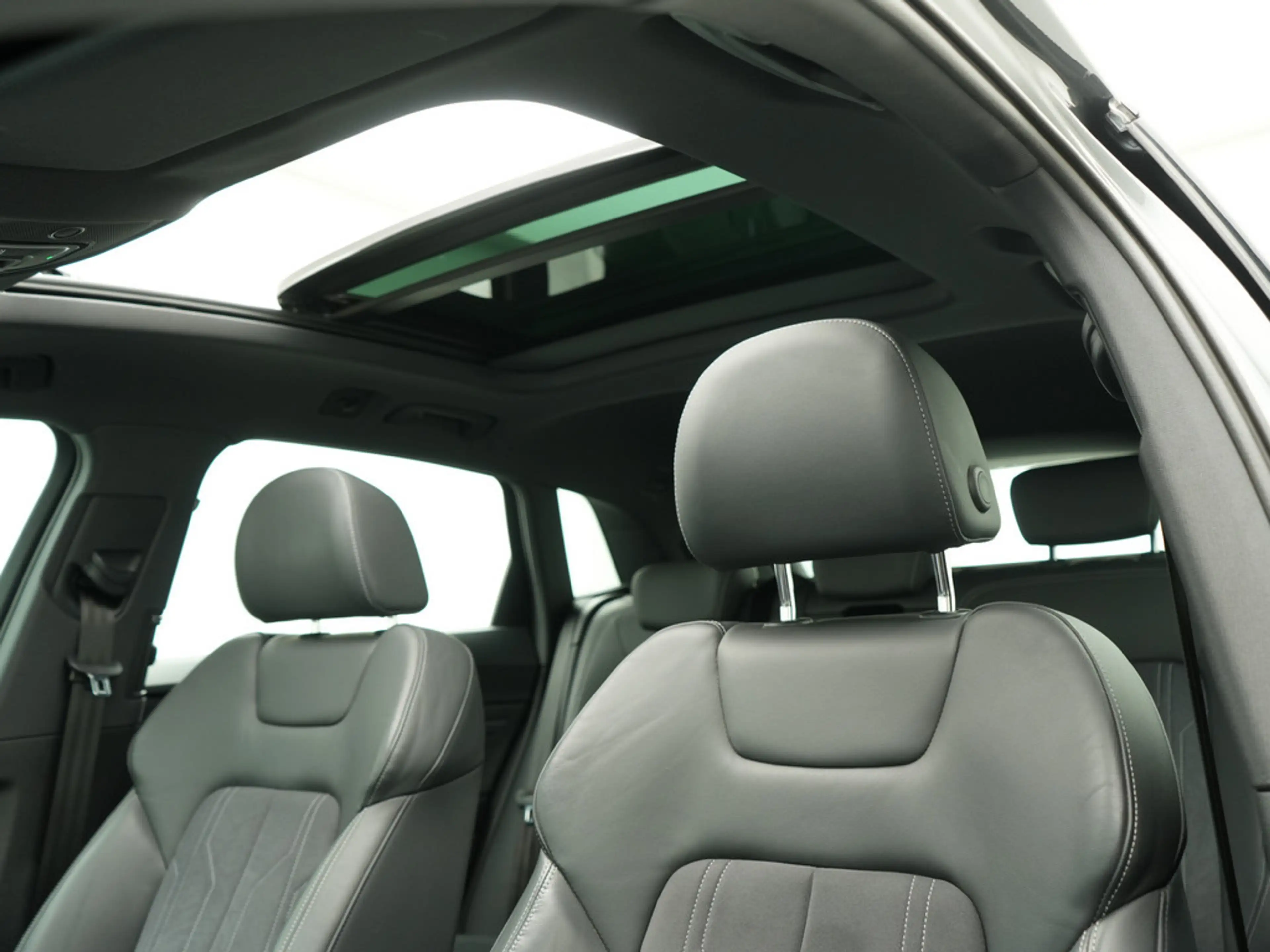 Audi Q8 e-tron quattro S line ACC NAVI B&O PANO AHK — photo 7