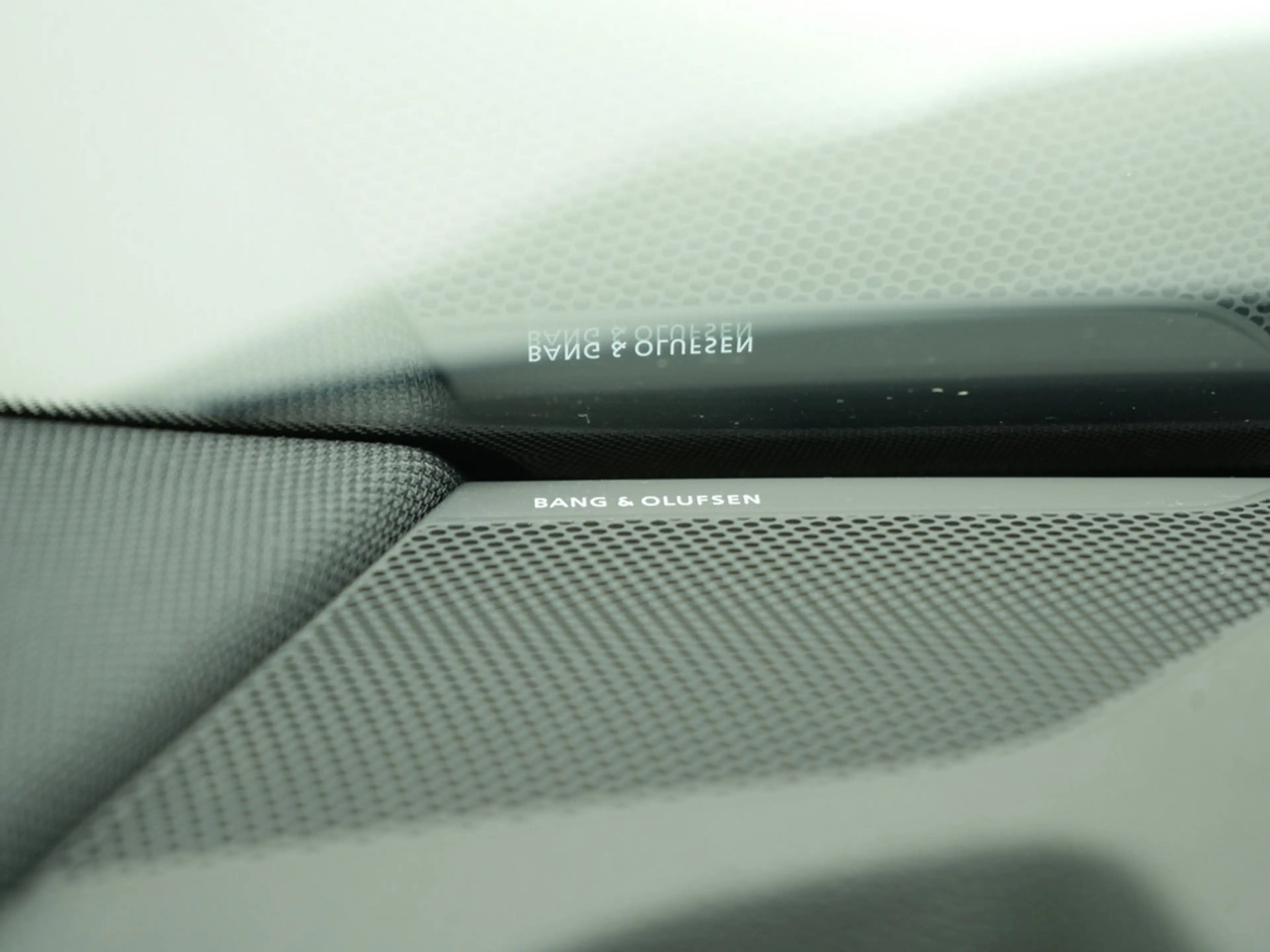 Audi Q8 e-tron quattro S line ACC NAVI B&O PANO AHK — photo 9