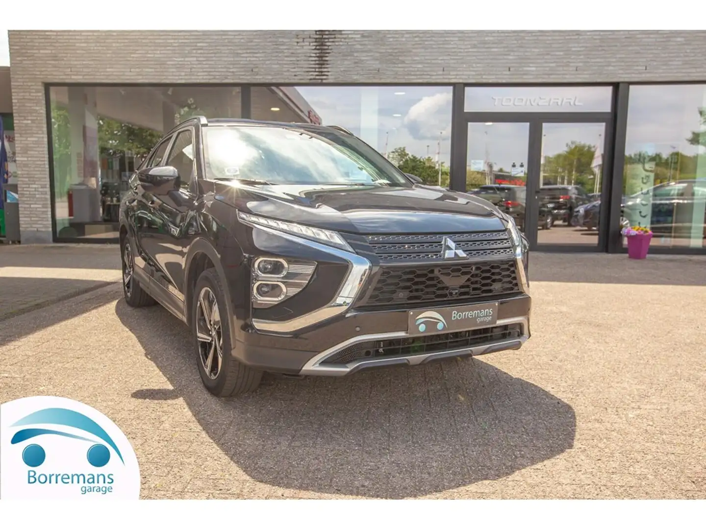 Mitsubishi Eclipse Cross 2.4 PHEV INTENSE EDITION TREKHAAK/4 WD/CAMERA/NAV Noir - 1