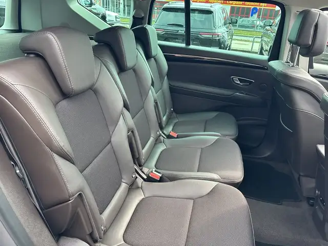 Renault Espace view 12