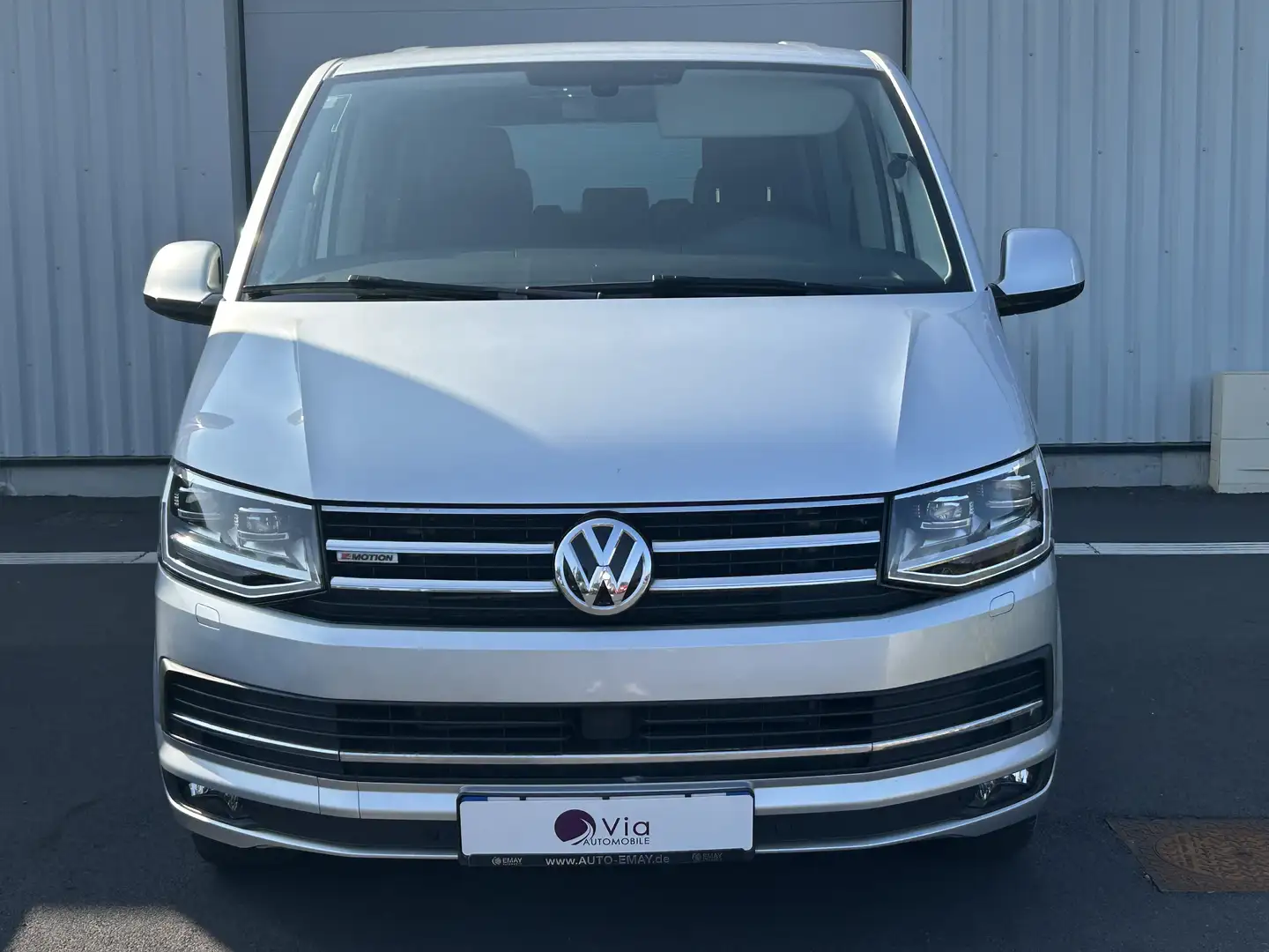 Volkswagen LT 2.0 TDI 204 BVA DSG7 4Motion Carat Edition Highlin Gris - 2