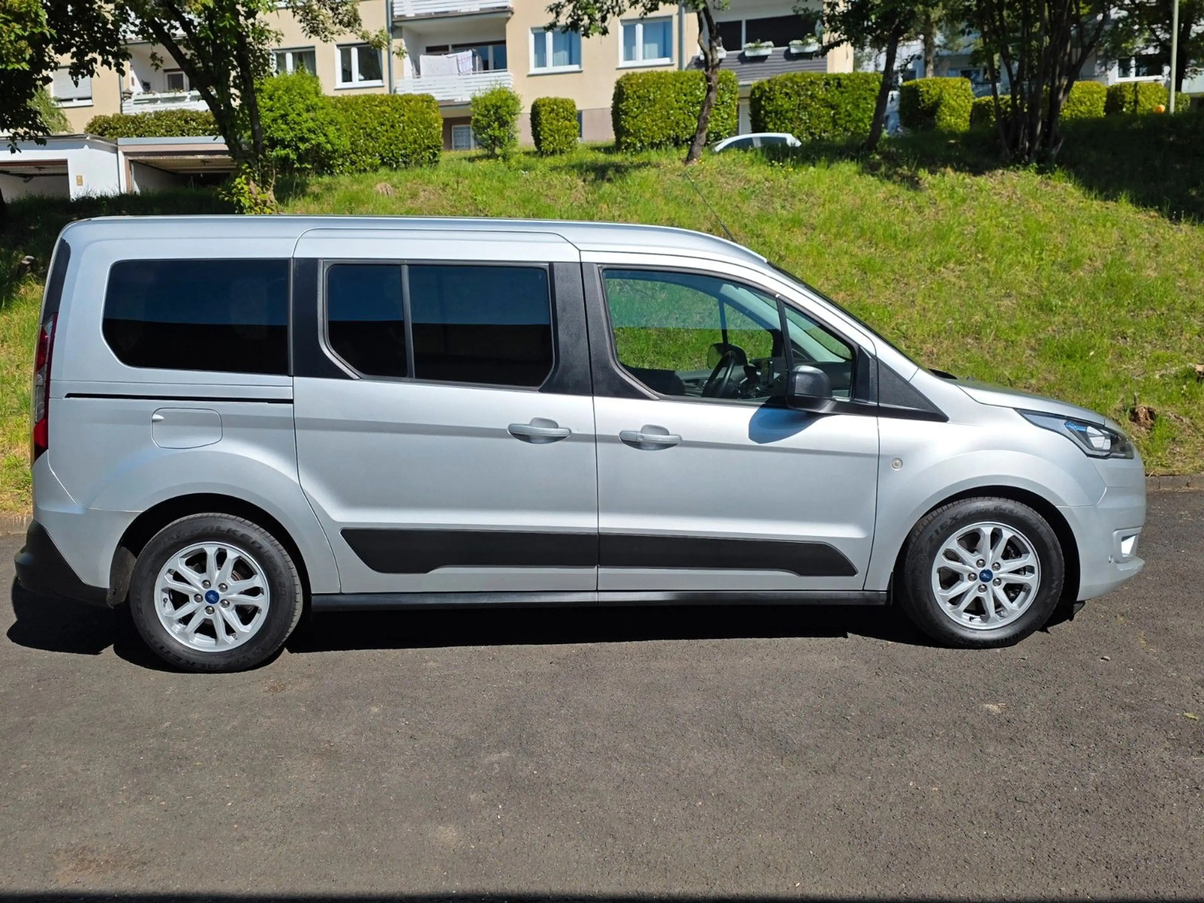 Ford Grand Tourneo Connect Trend,1Hand,Kam,Navi,AHK — photo 4