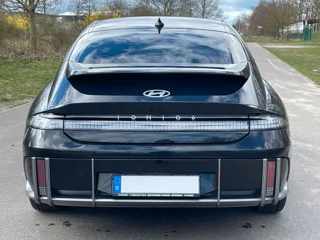 Hyundai IONIQ 6 view 4