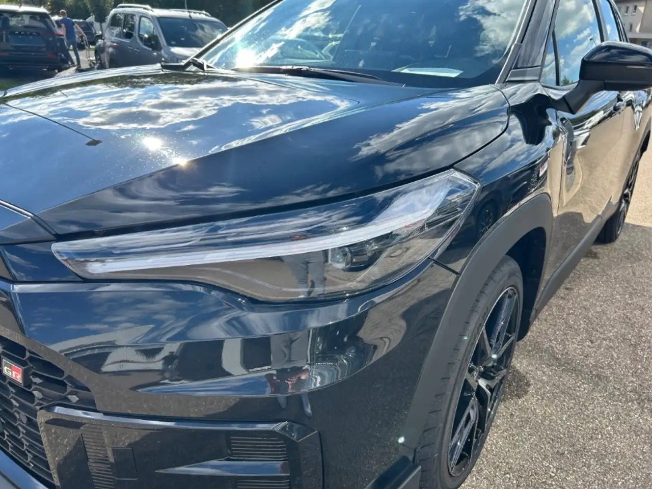 Toyota Corolla Cross 2,0L Hybrid 4x4 GR Sport + Premium-Paket, миниатюра 7