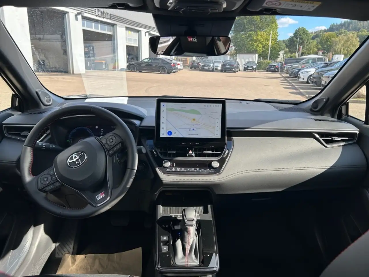 Toyota Corolla Cross 2,0L Hybrid 4x4 GR Sport + Premium-Paket, миниатюра 14