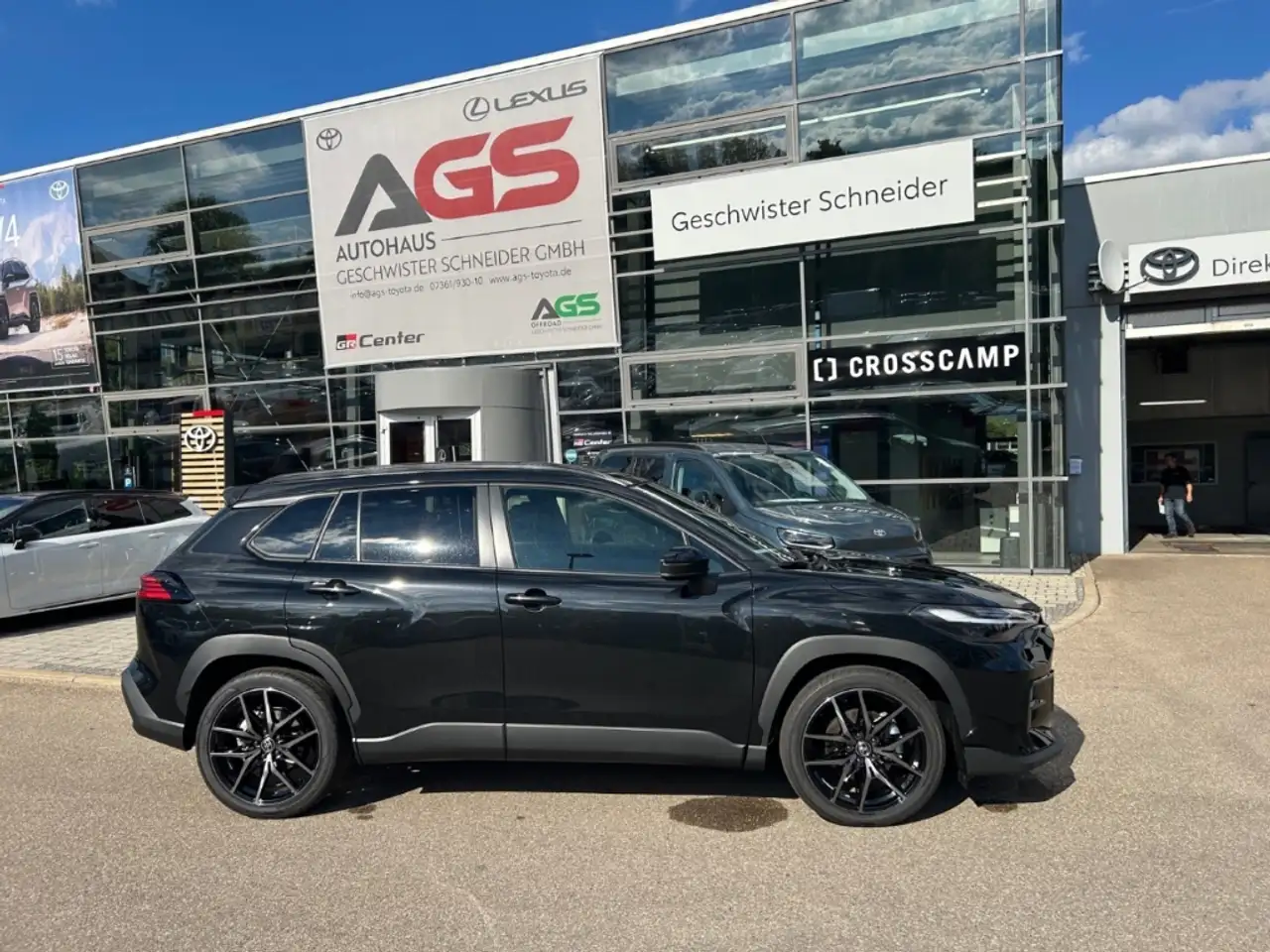 Toyota Corolla Cross 2,0L Hybrid 4x4 GR Sport + Premium-Paket, миниатюра 3
