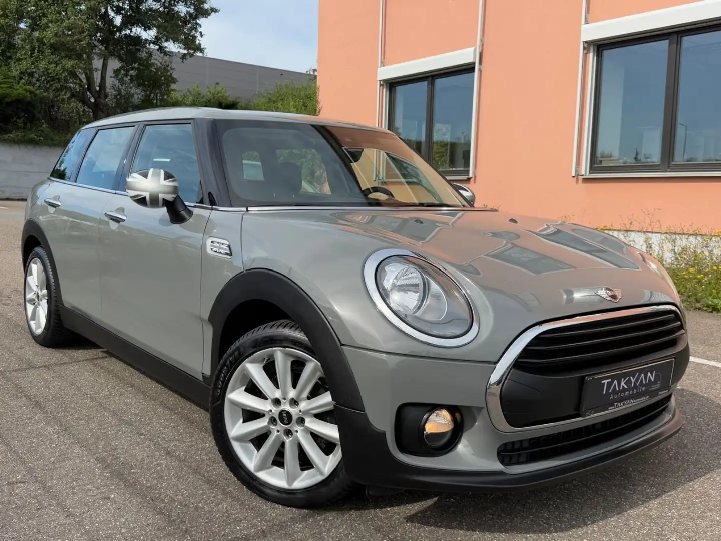MINI One Clubman ONE Clubman One Pepper / 2.Hand / NAVI / SHZ Grau - 1