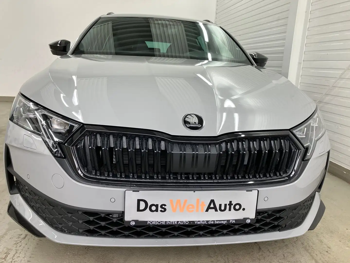 Skoda Octavia Sportline TSI mHEV DSG Grau - 2