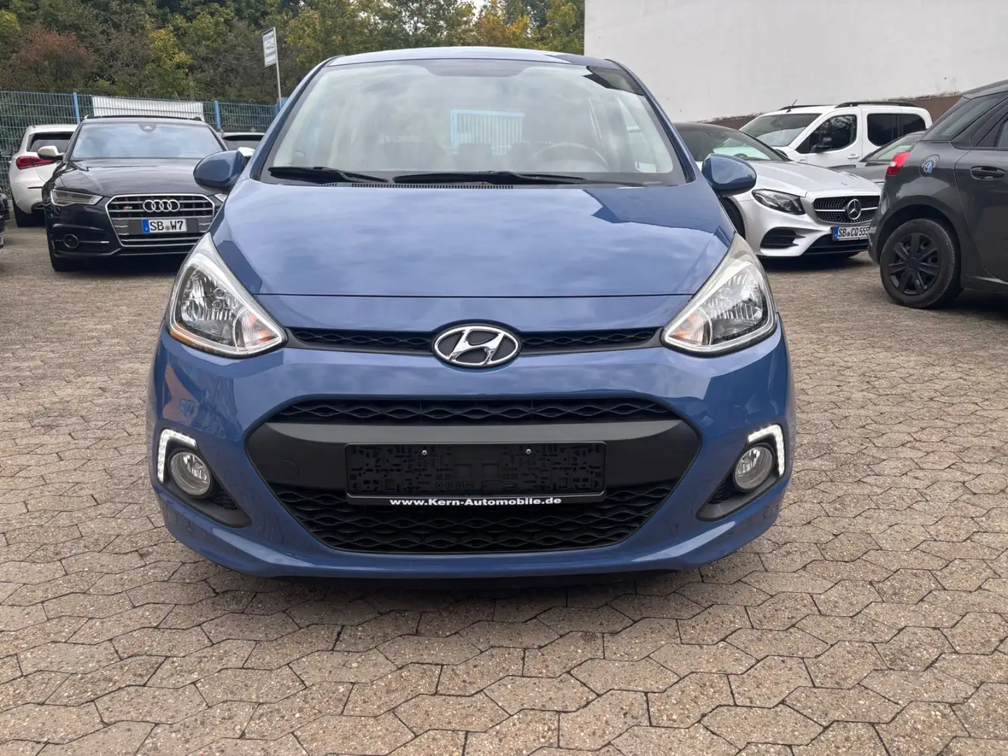 Hyundai i10 FIFA World Cup Edition Sitz-Lenkradhzg Bleu - 2