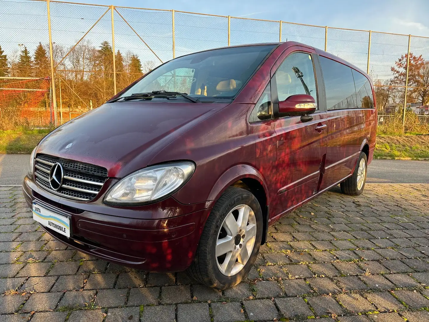 Mercedes-Benz Viano 3.0 CDI lang Trend Rouge - 1