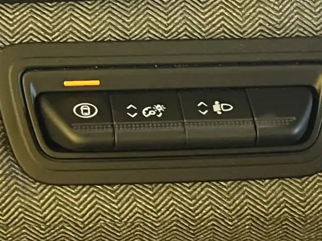 Renault Clio view 15