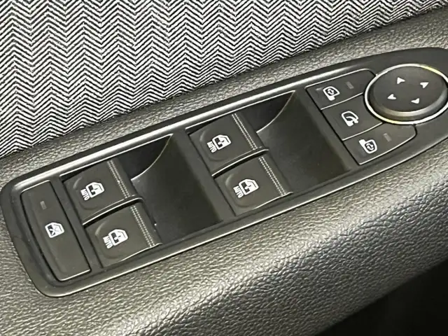 Renault Clio view 14