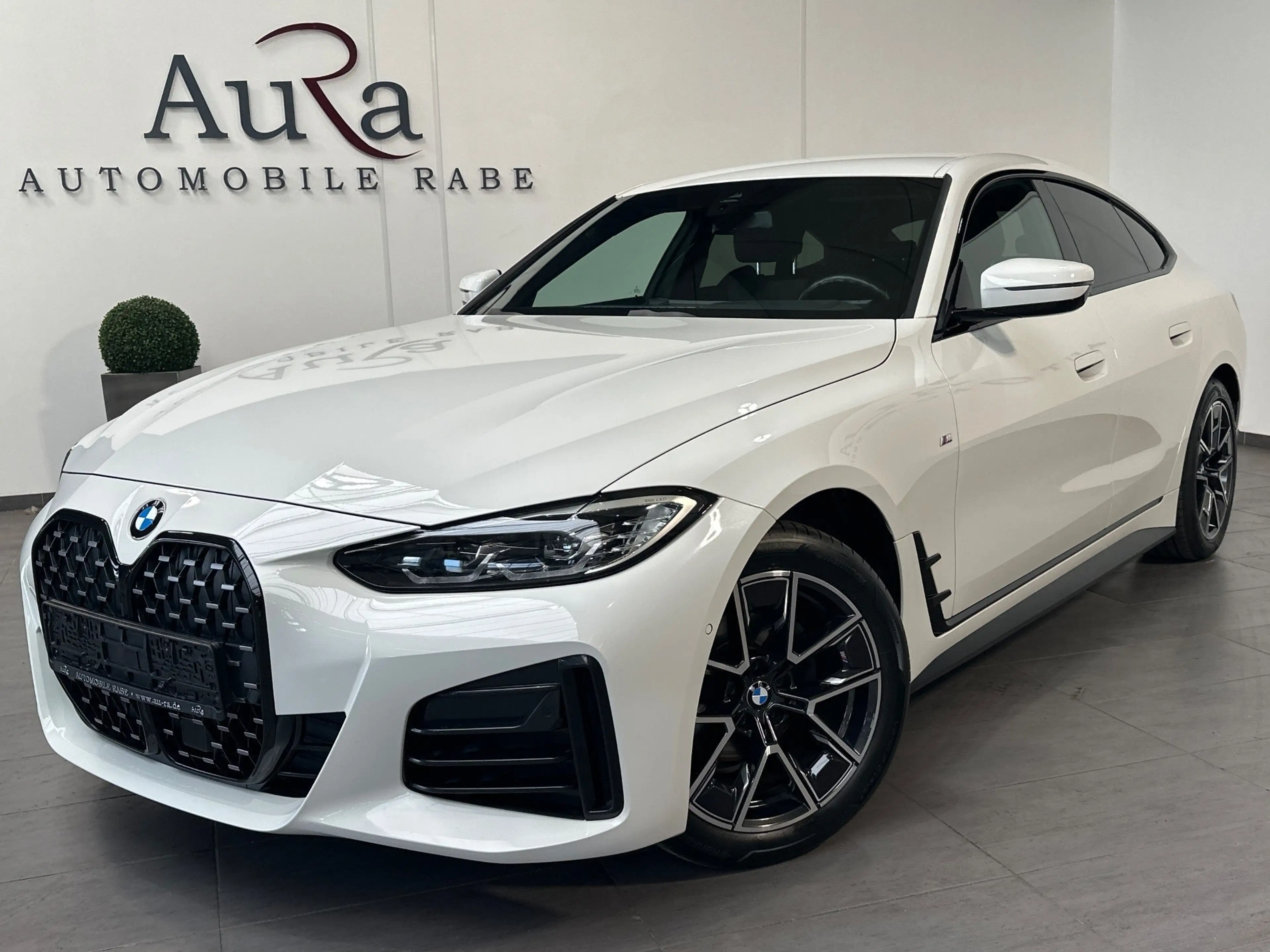 BMW 420 i M-Sport NAV+LED+H&K+ACC+18ZO+KAMERA+SHZ+1HD