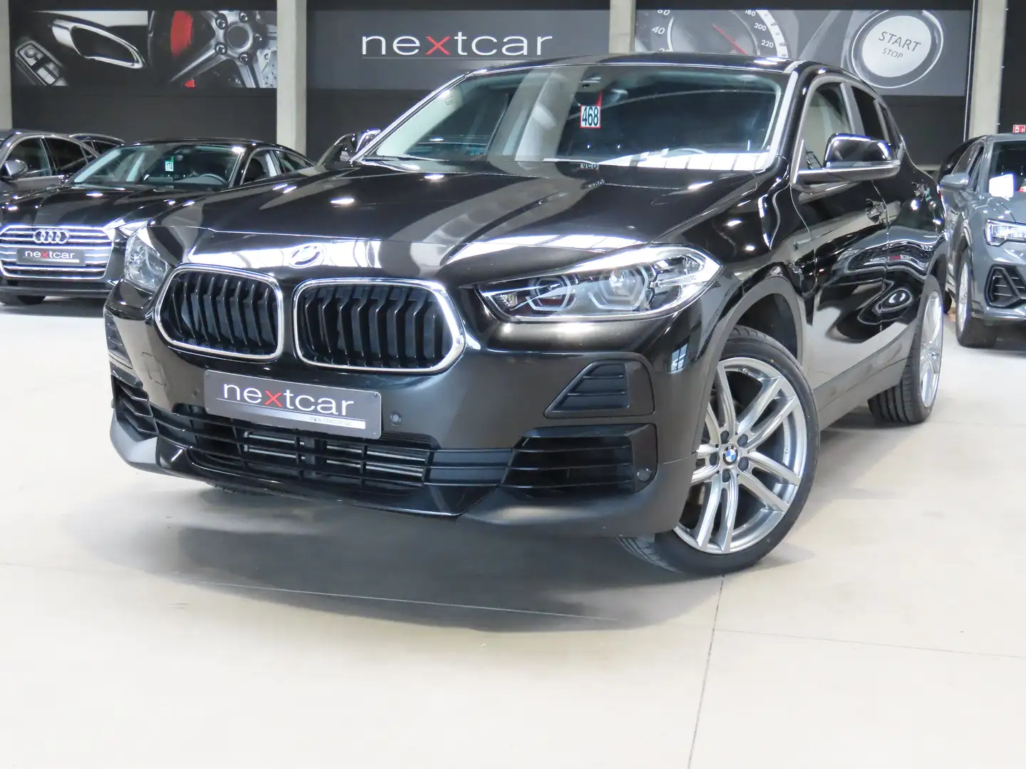 BMW X2 18i sDrive ***FULL LED-NAVI PRO-CRUISE-PARKING*** Чёрный - 1