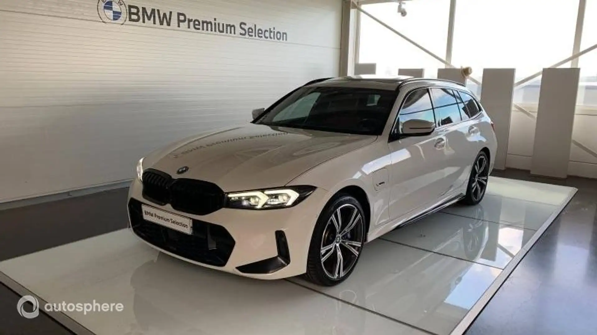 BMW 330 330eA xDrive 292ch M Sport - 1