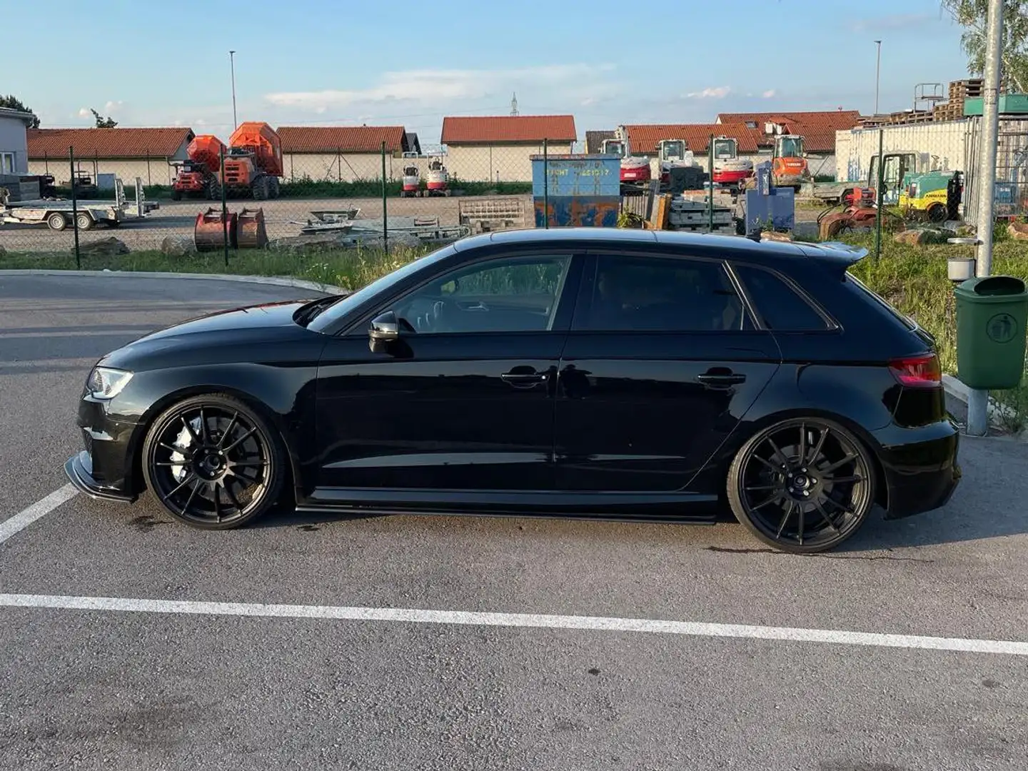 Audi RS3 RS3 SB 2,5 TFSI quattro S-tronic Schwarz - 2