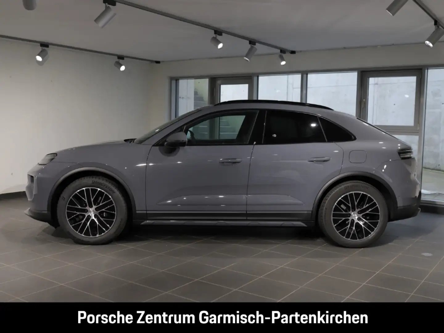 Porsche Macan Electric 4 Gris - 2