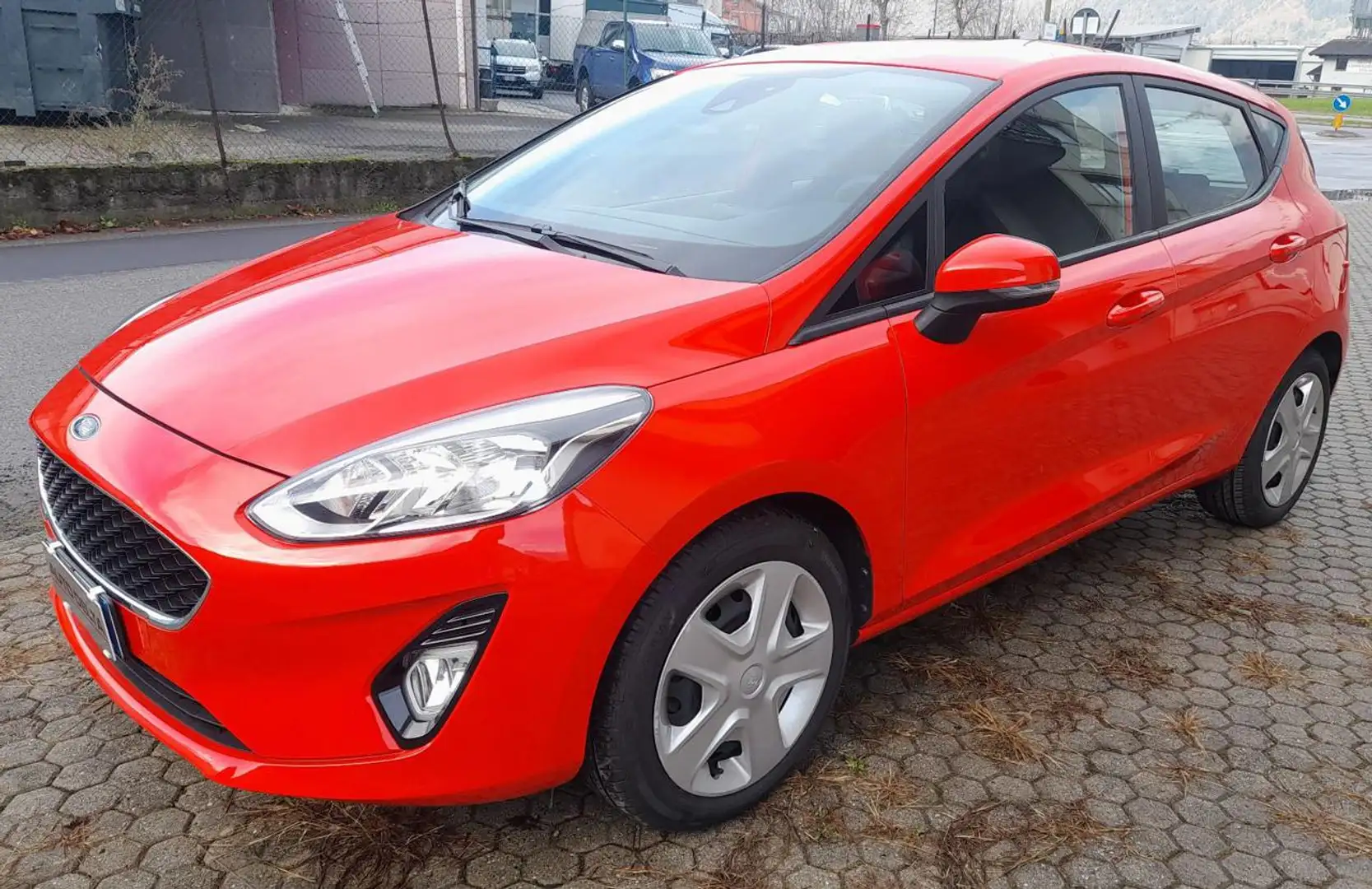 Ford Fiesta 1.0 Ecoboost 100 CV 5 porte Titanium Rosso - 2