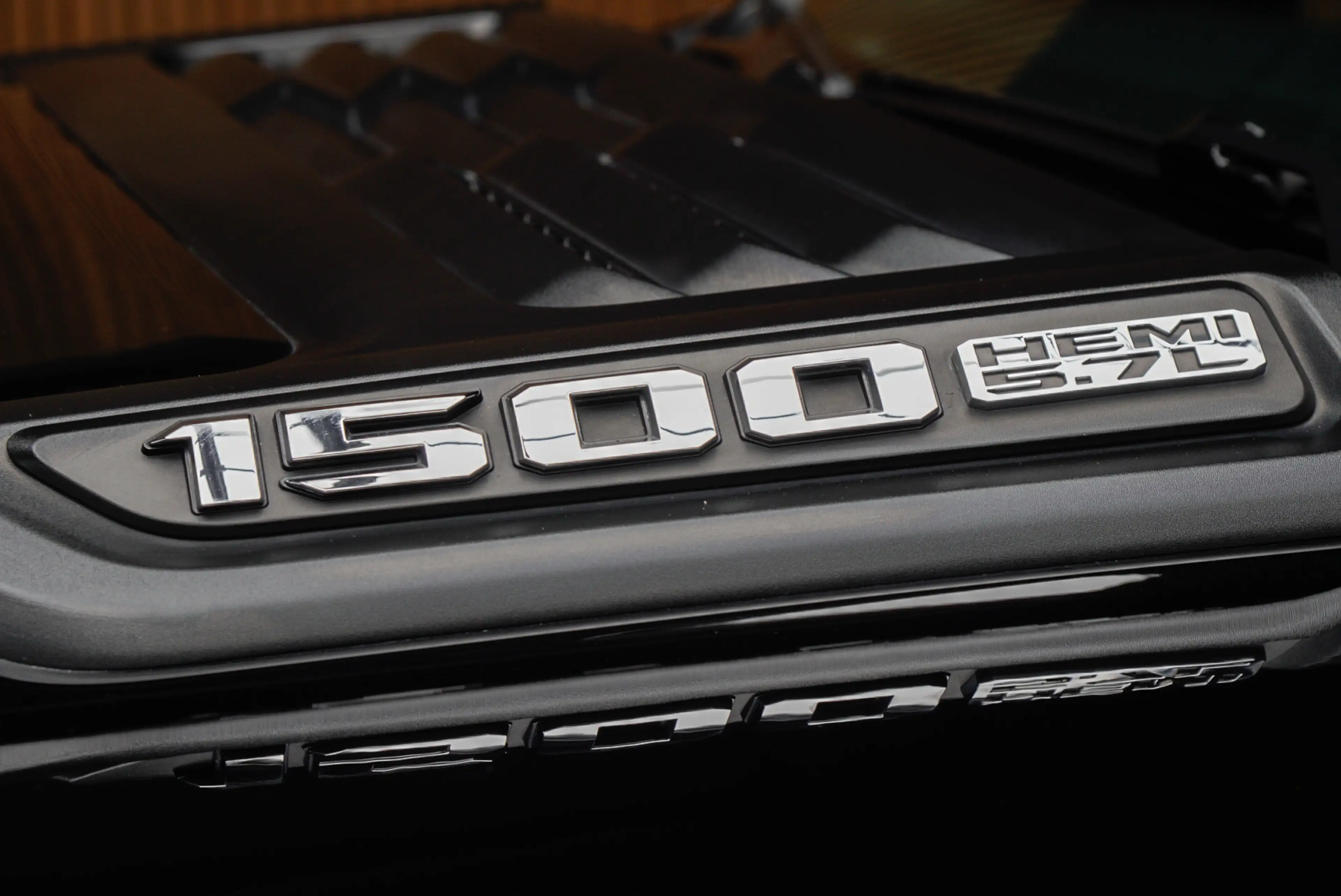 Dodge RAM 1500 5.7 V8 4x4 Crew Cab Laramie Panodak Harman K. — photo 9