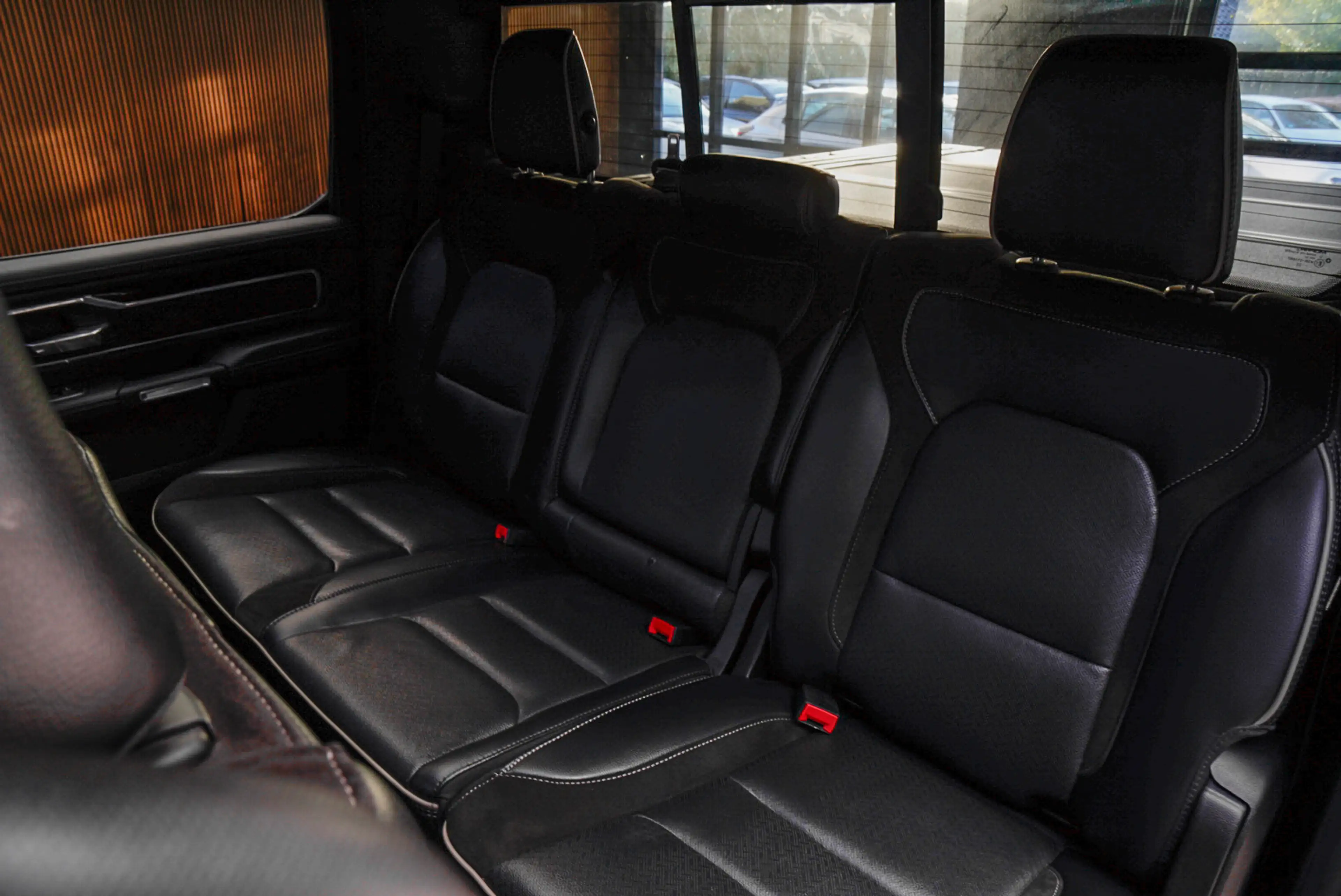 Dodge RAM 1500 5.7 V8 4x4 Crew Cab Laramie Panodak Harman K. — photo 18